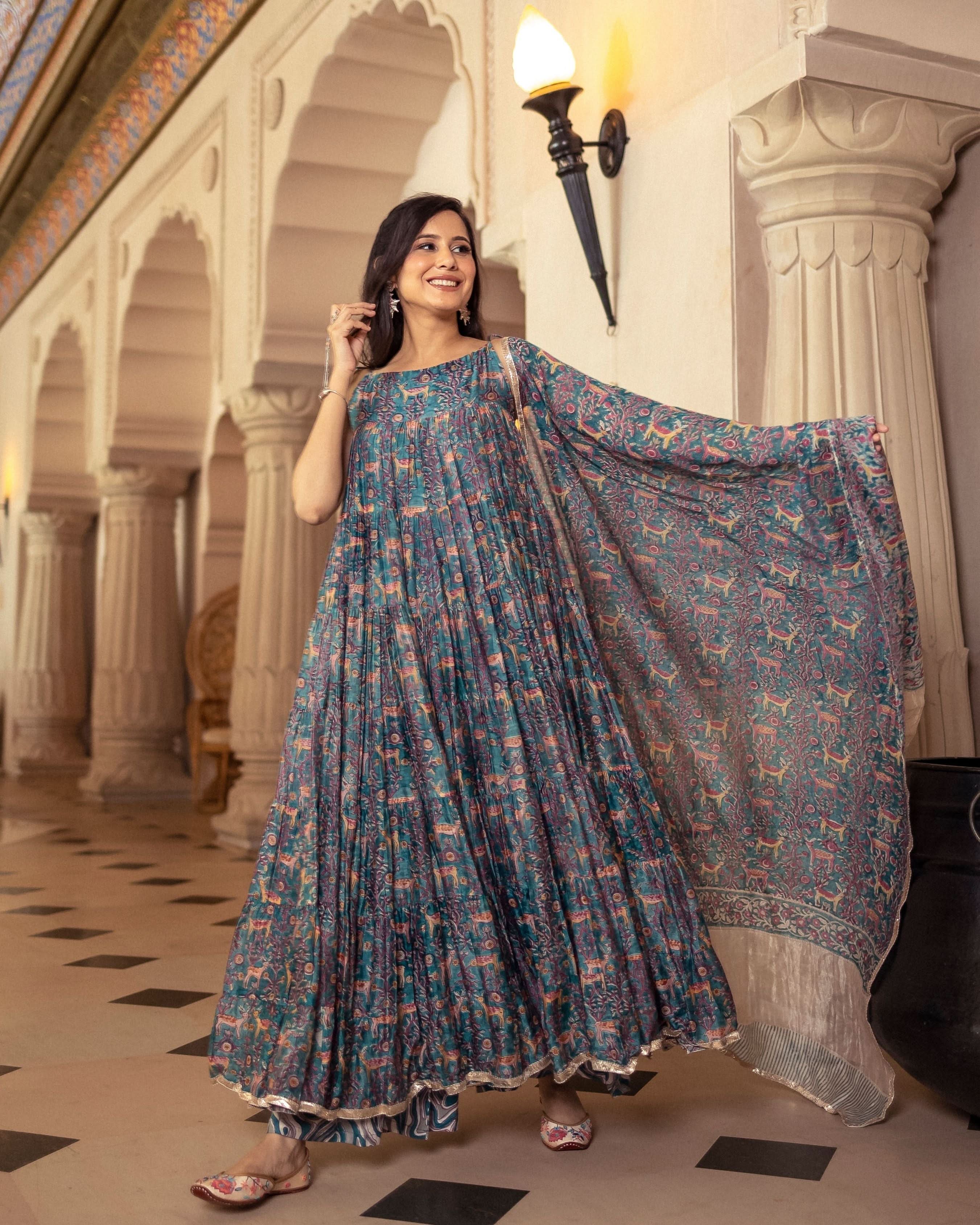 Amrapali Chanderi Gotapatti Suit Set - Image 4