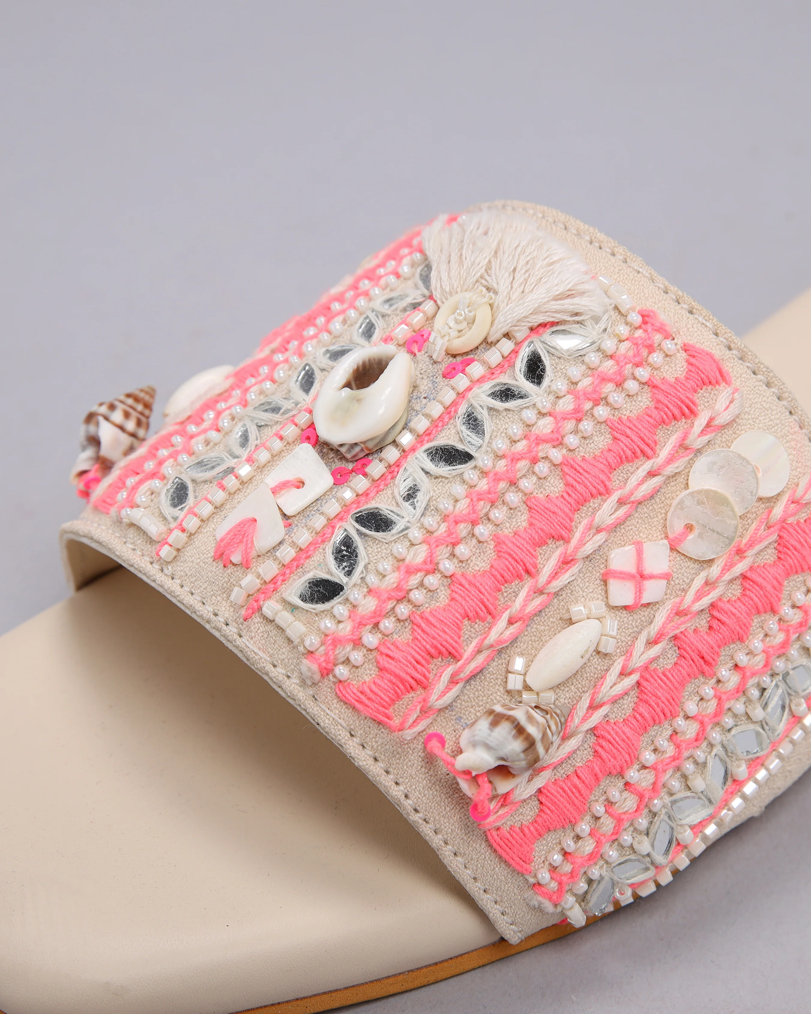 Beatnik Handcrafted Flats - Image 5