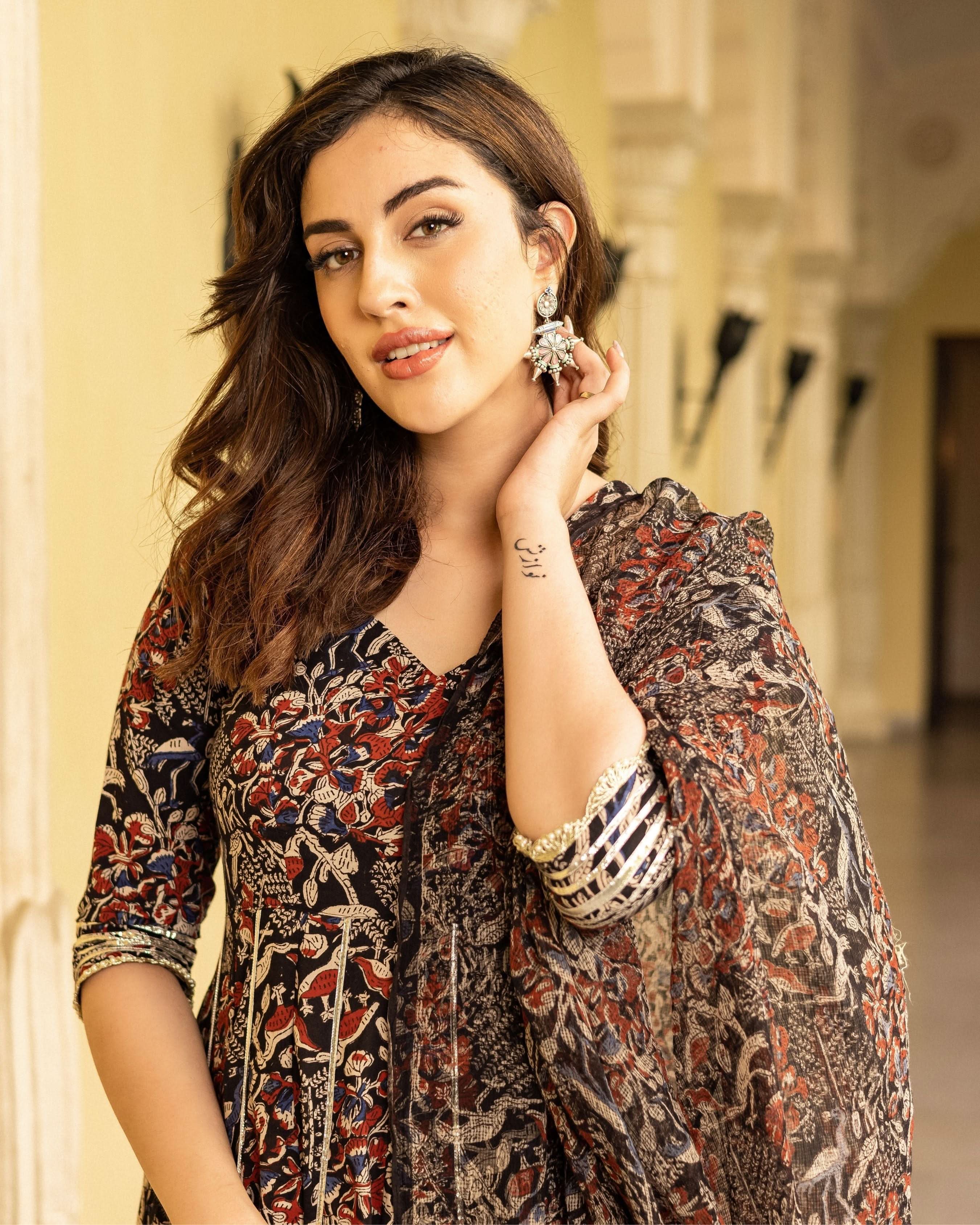 Bhoomi Handblock Gotapatti Suit Set - Image 9