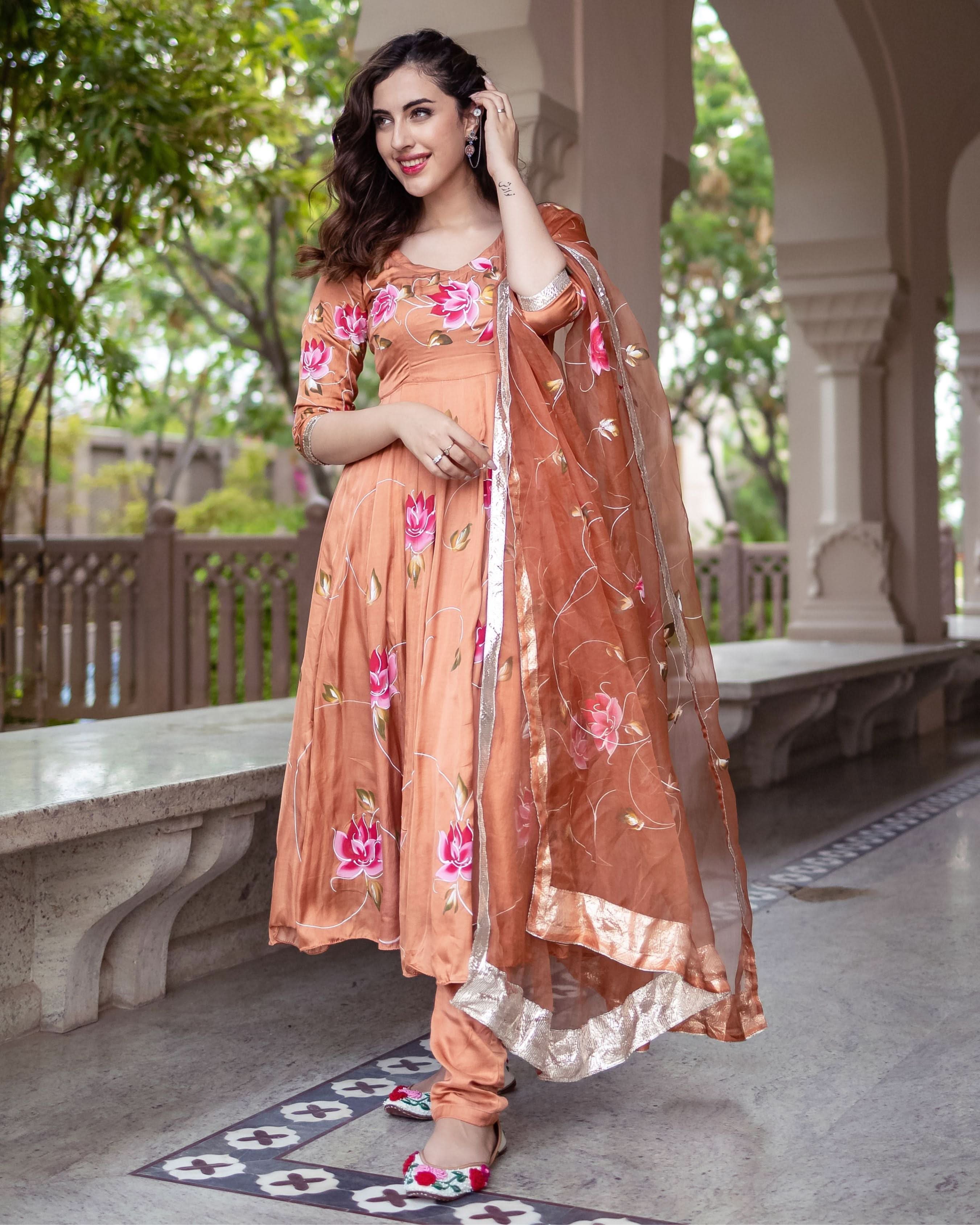 Binni Handpainted Suit Set - Image 2