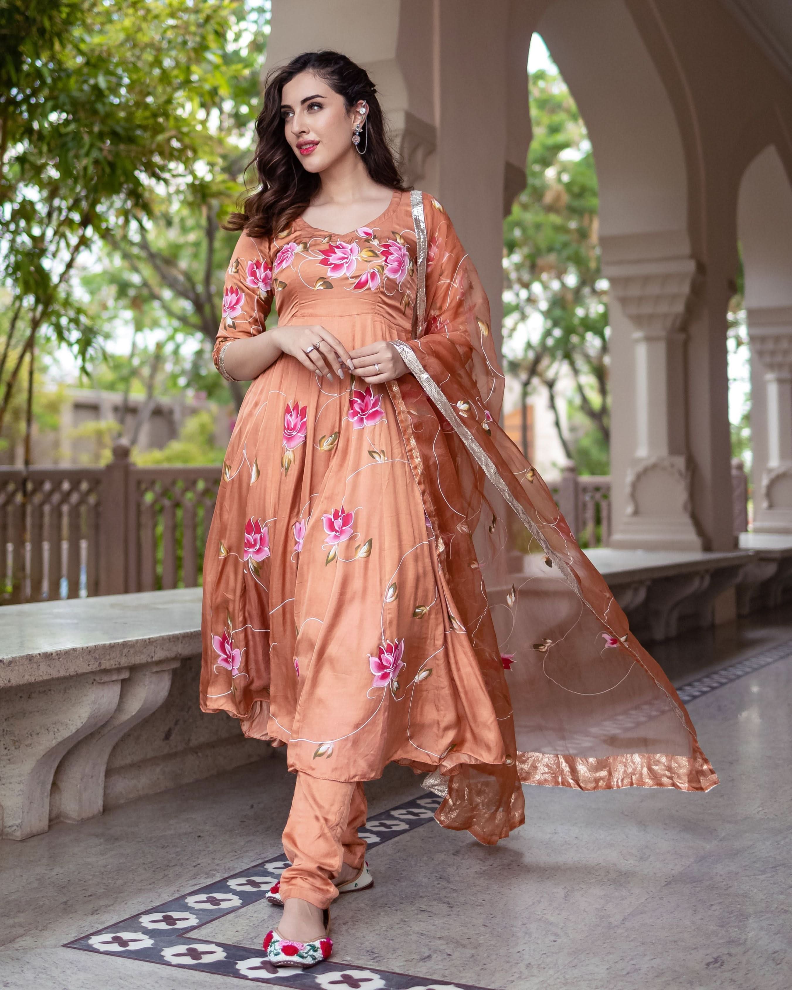 Binni Handpainted Suit Set - Image 4