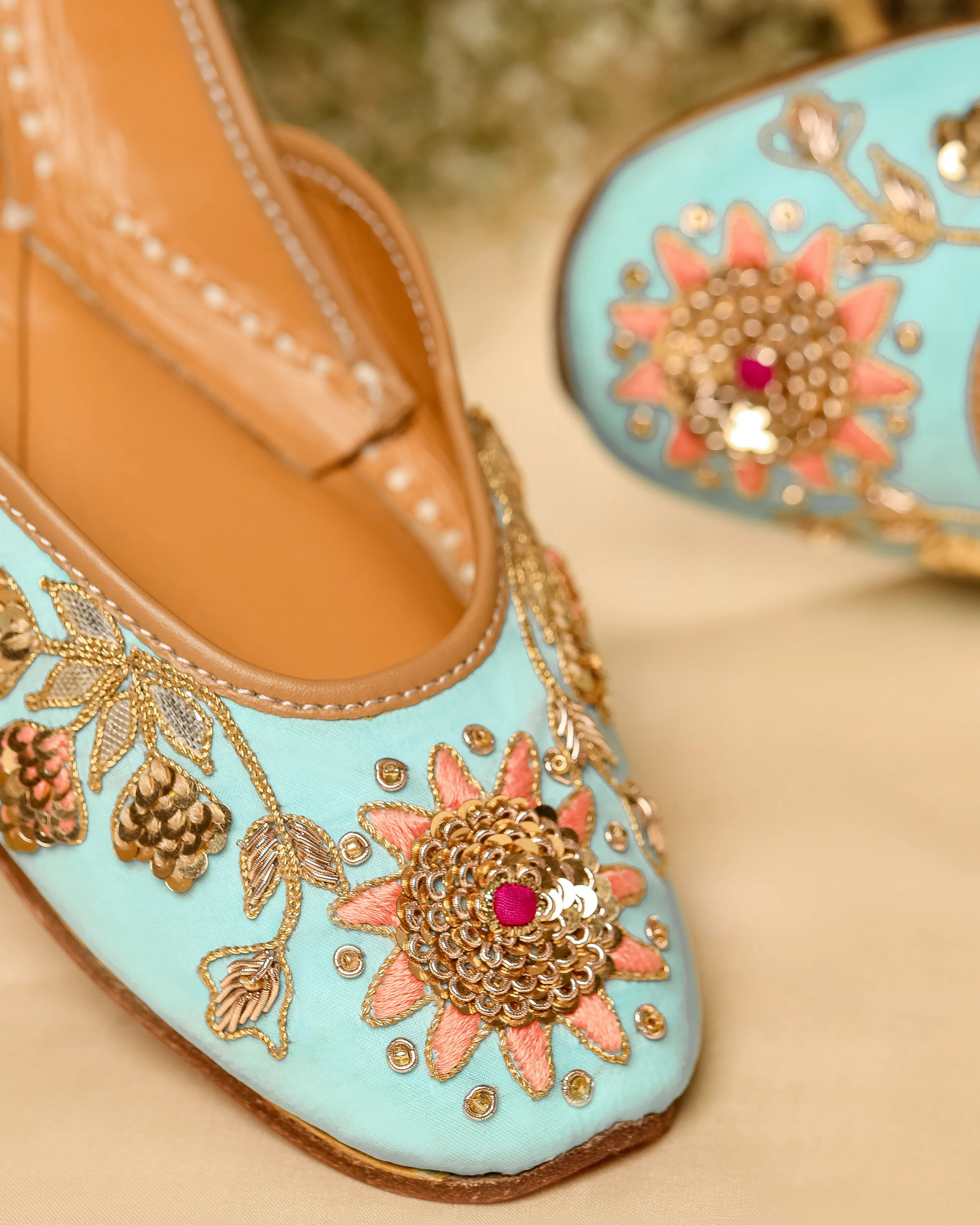 Blue Strobe Handcrafted Jutti - Image 7