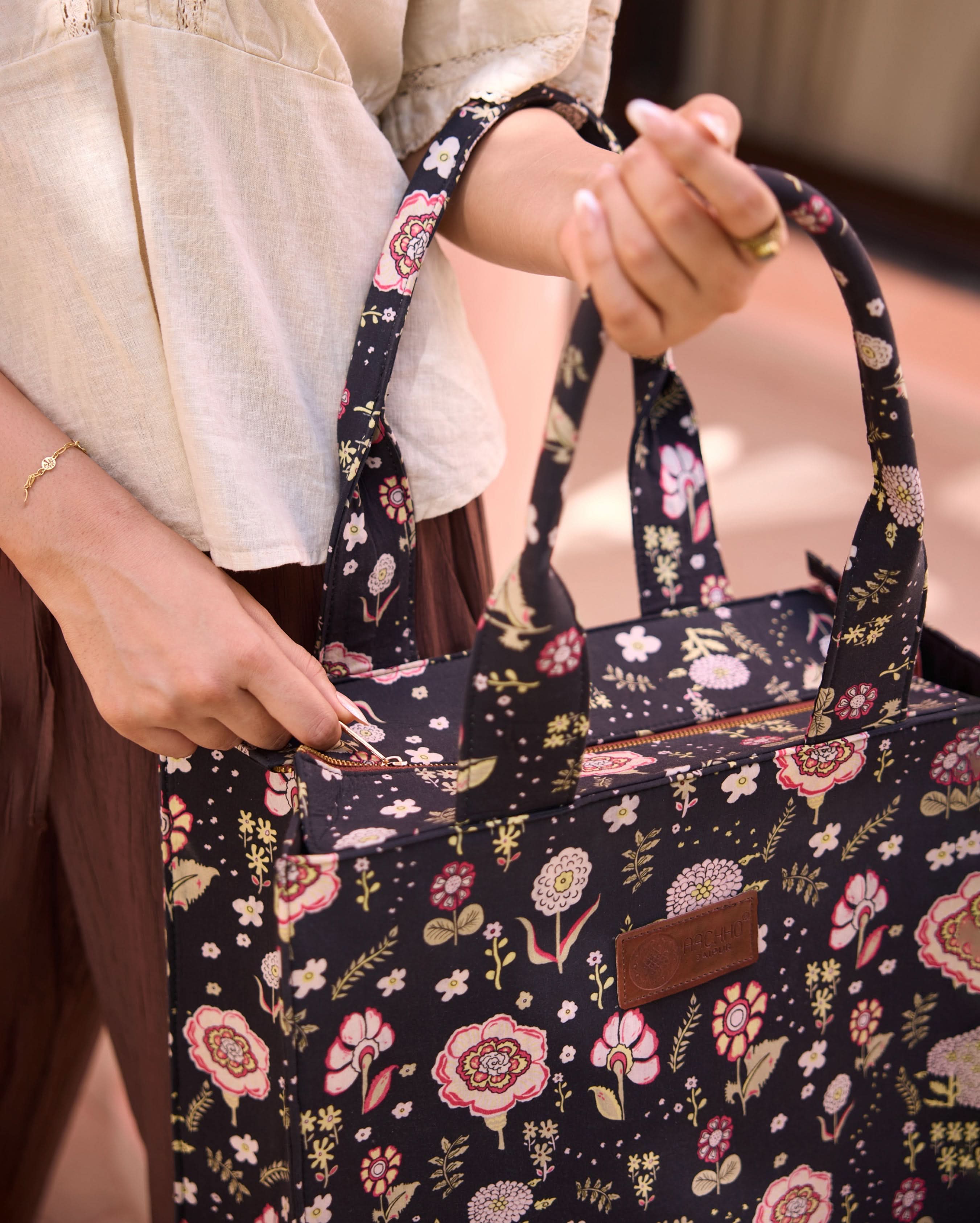 Botanical Black Tote Bag - Image 4