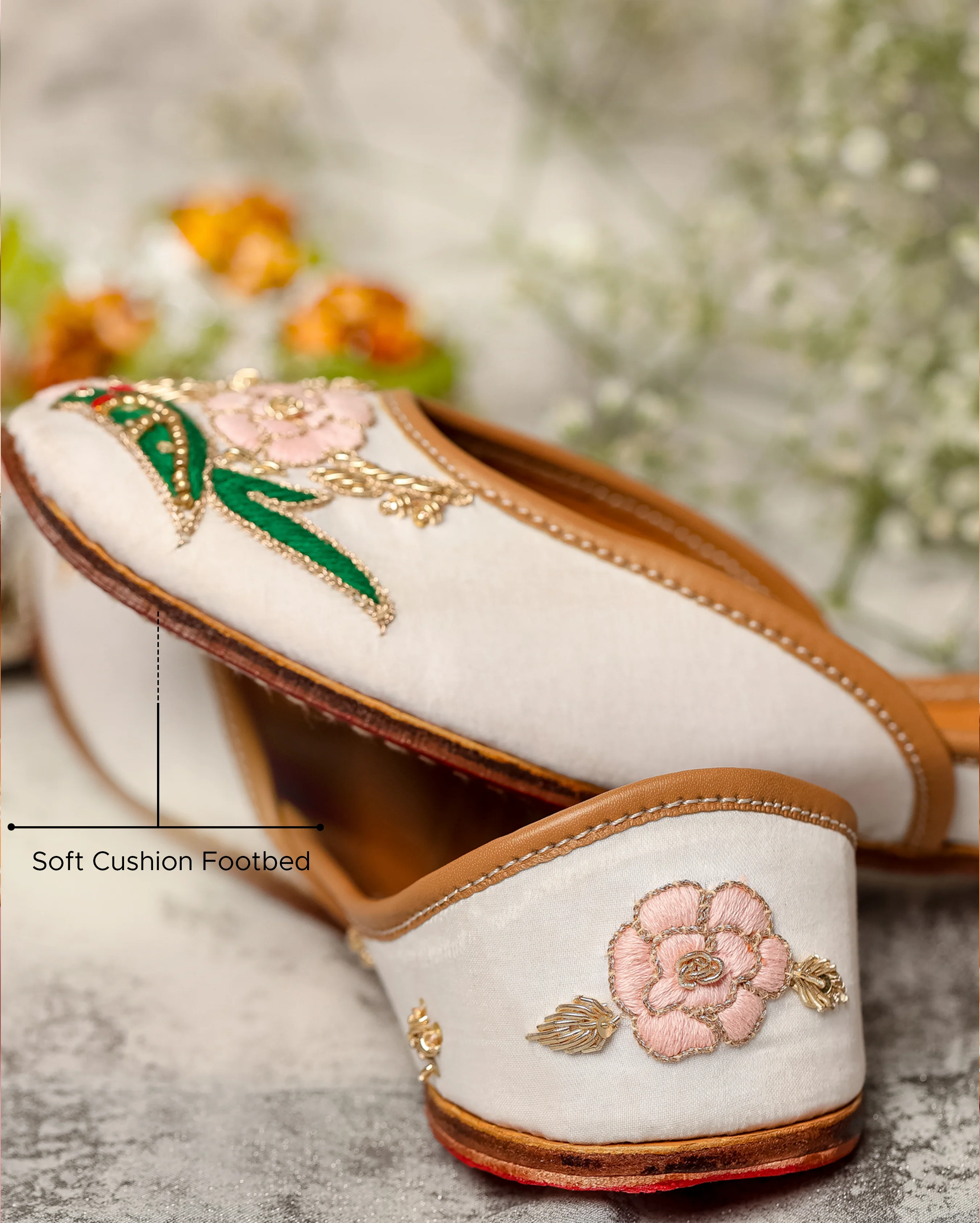 Chilli Pepper Handcrafted Jutti - Image 4