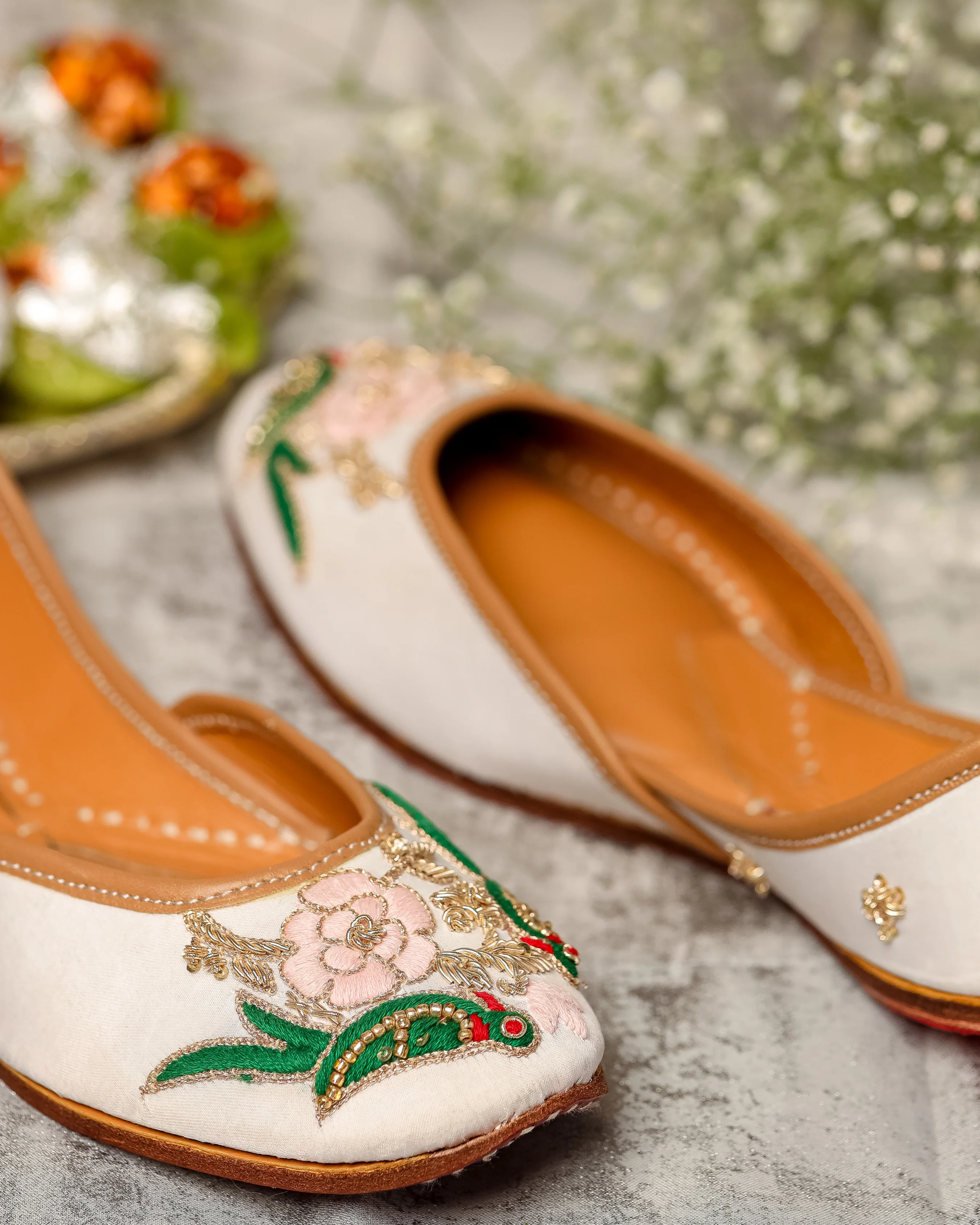 Chilli Pepper Handcrafted Jutti - Image 5