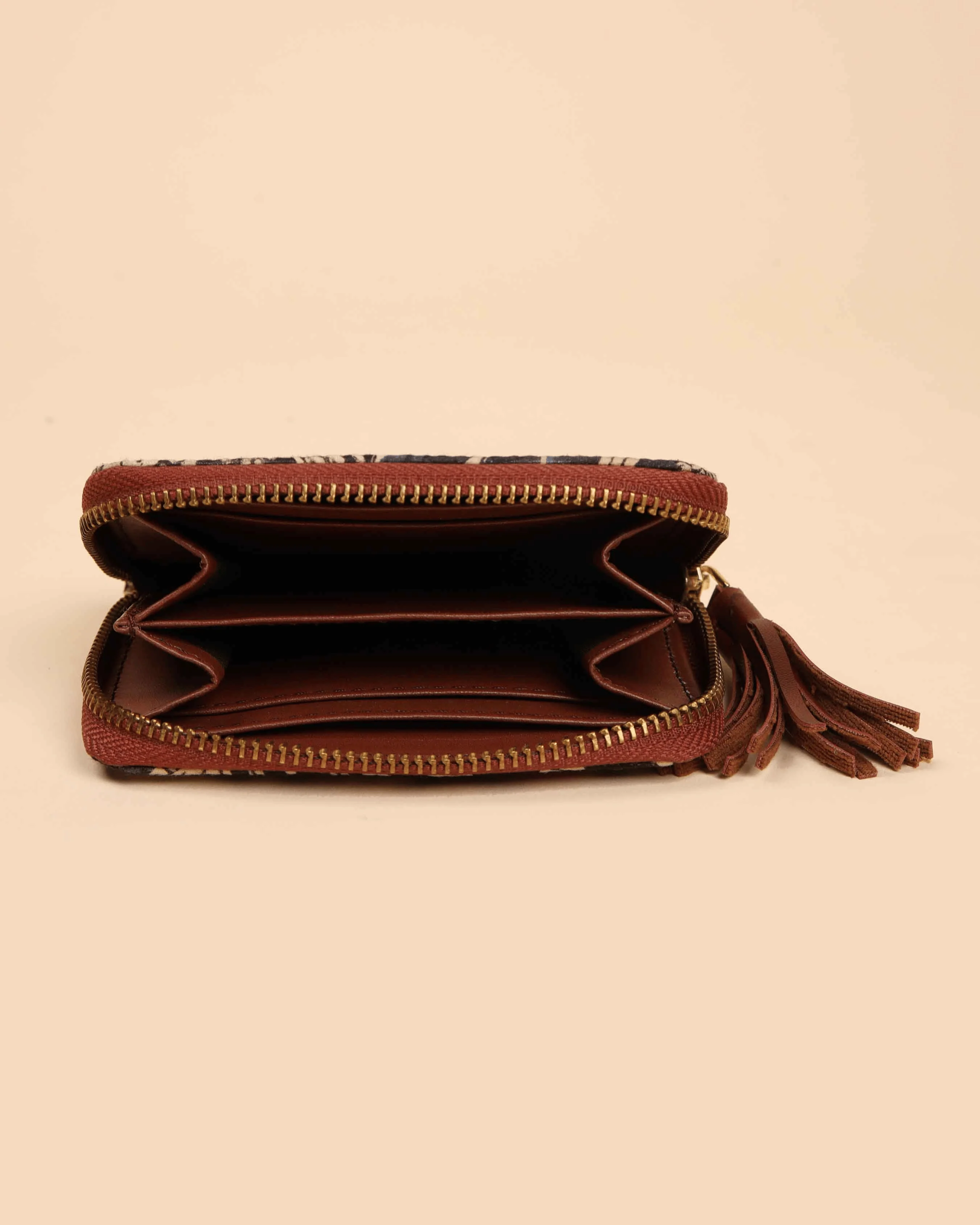 Crushed Mocha Coin Pouch - Image 4