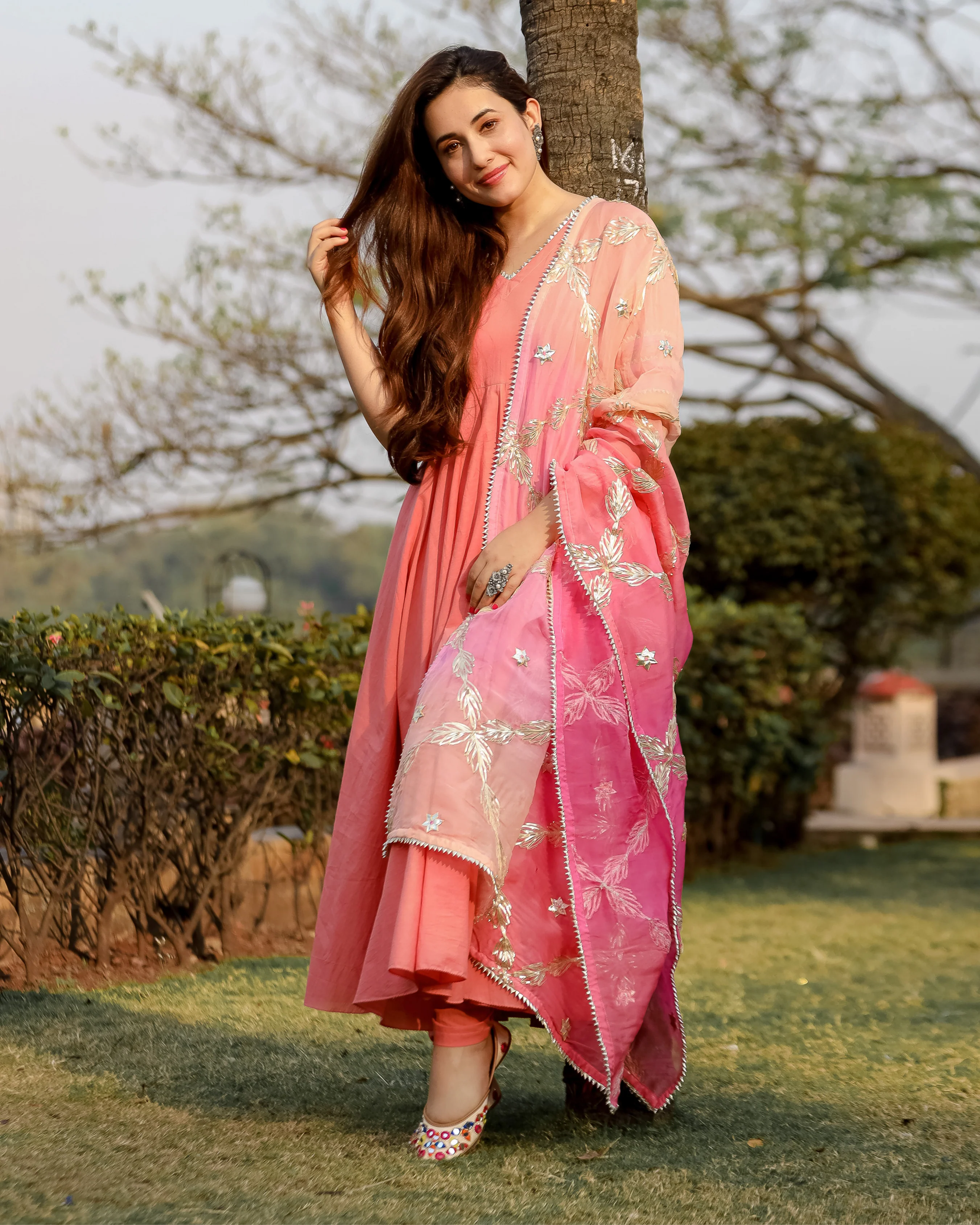 Dazzle Peach Gotapatti Suit Set - Image 4