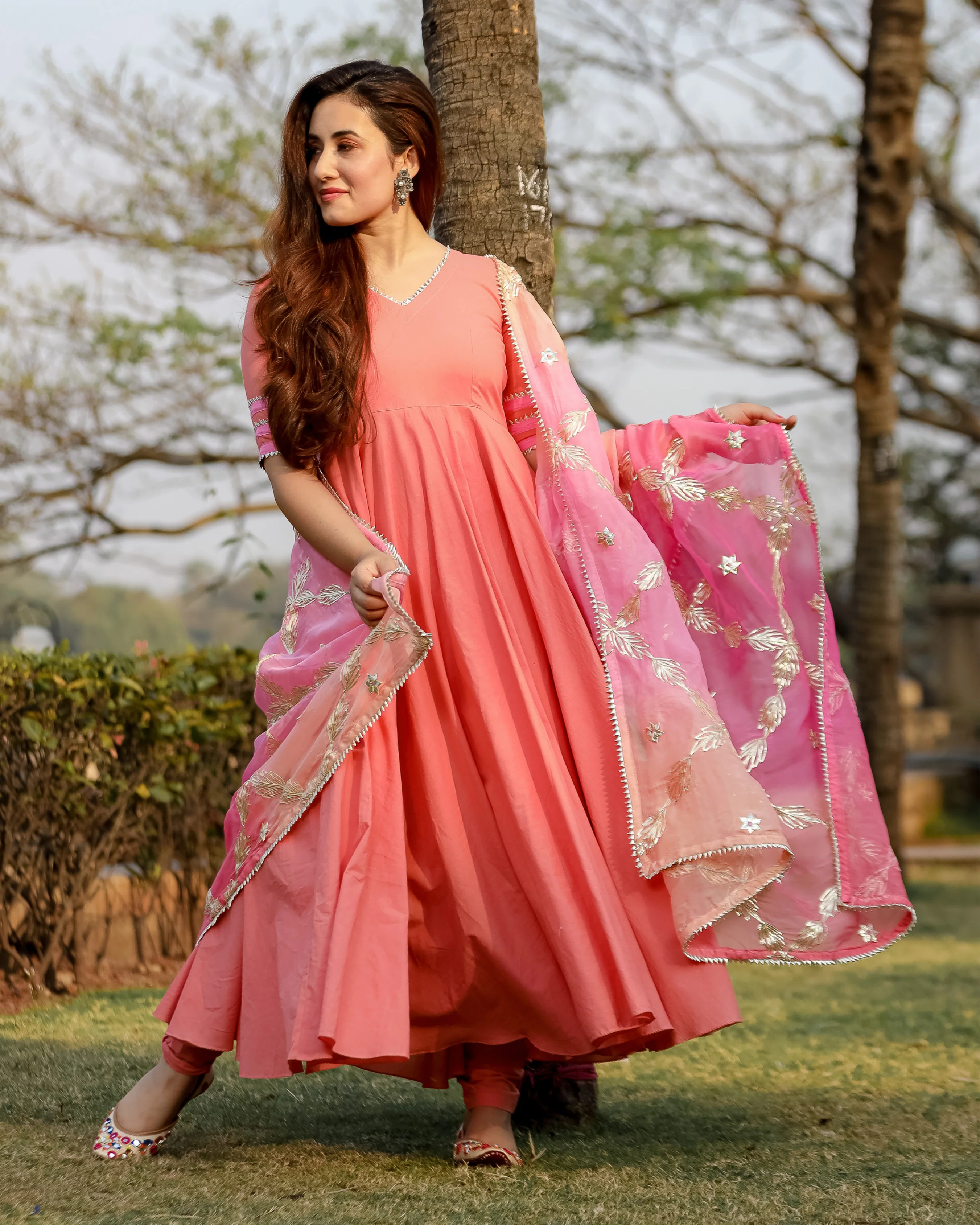 Dazzle Peach Gotapatti Suit Set - Image 5