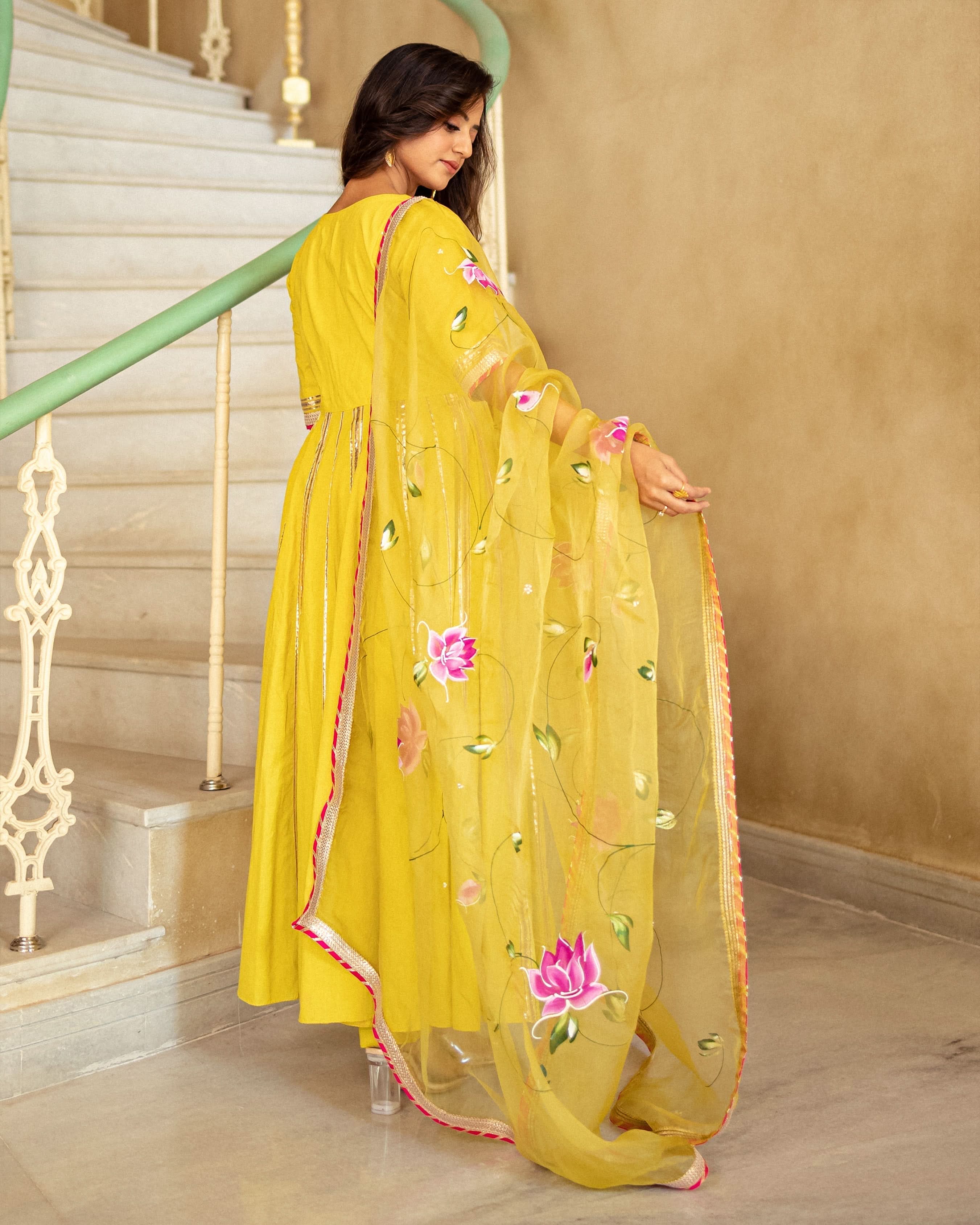 Dhanyasri Handpainted Suit Set - Image 7