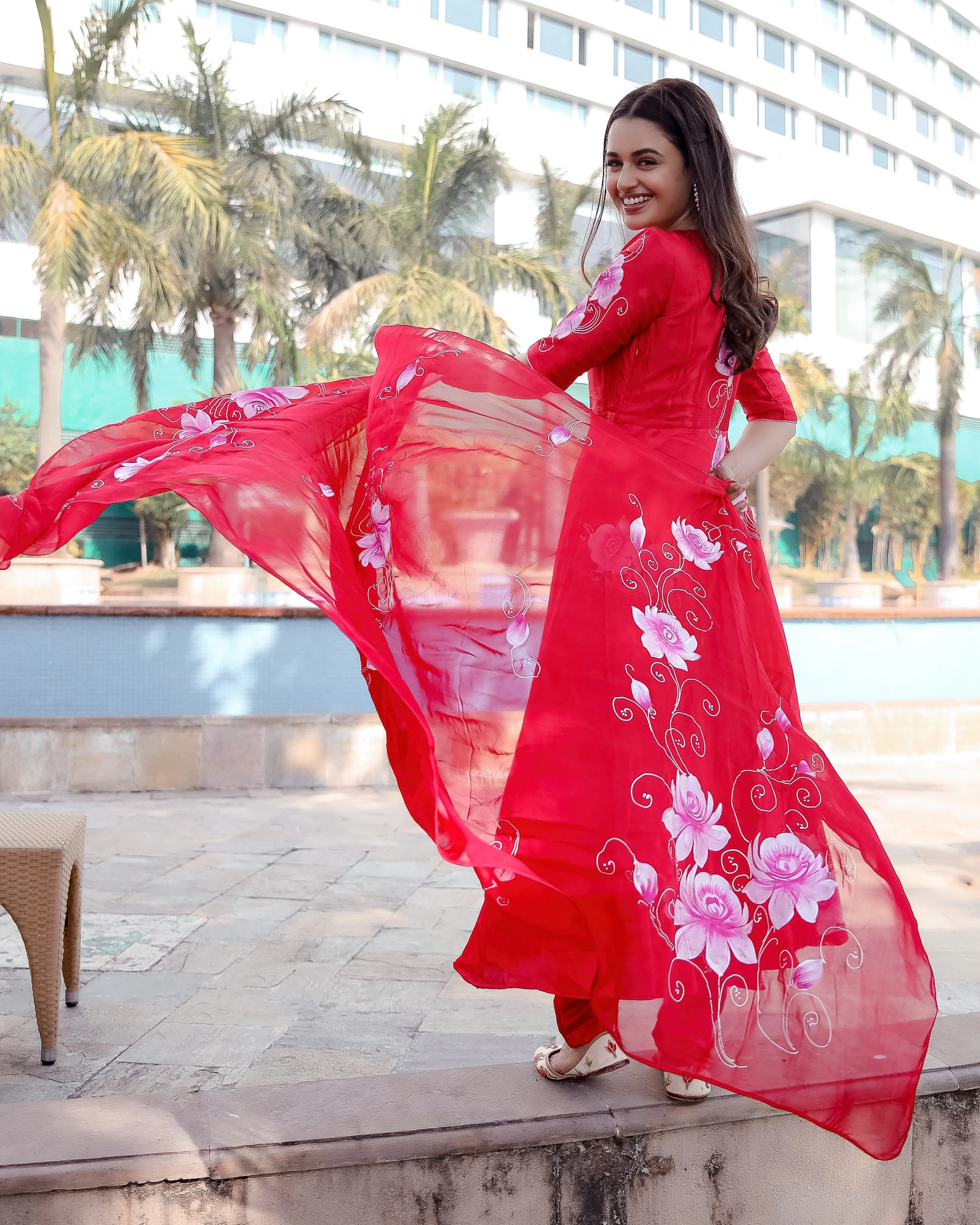 Flamingo Red Handpainted Suit Set - Image 9