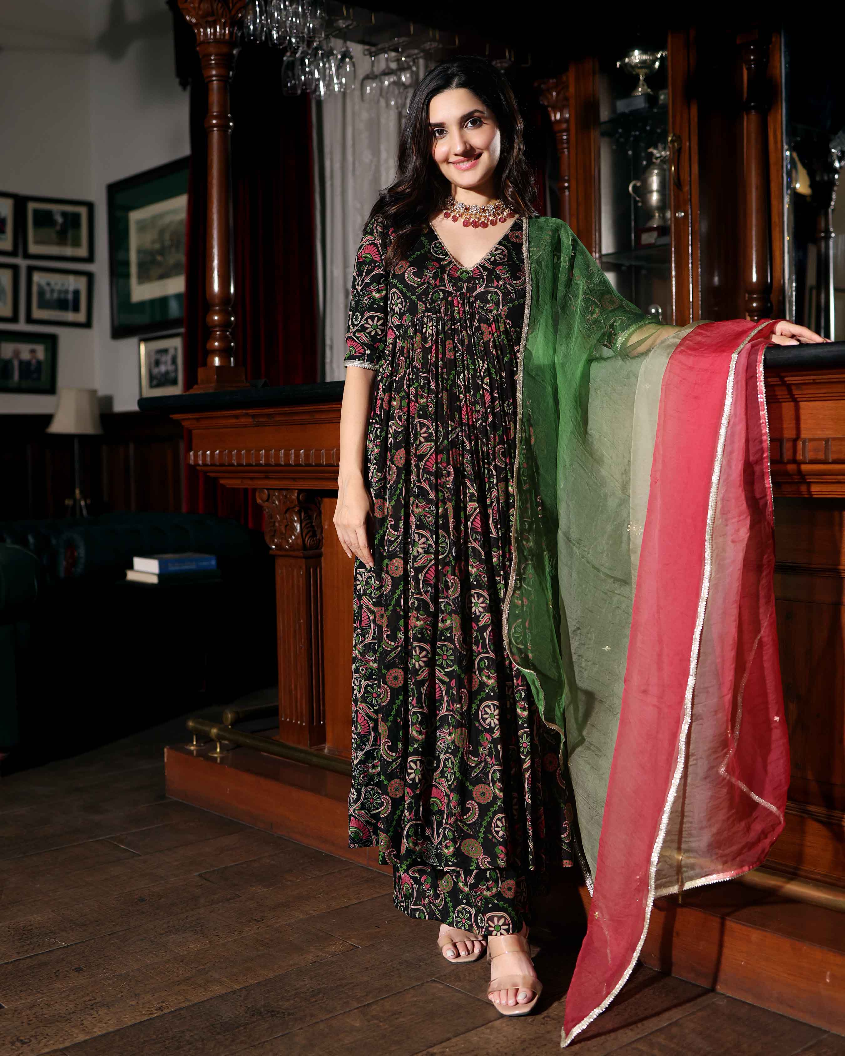 Florris Mush Black Printed Chinon Suit Set - Image 9