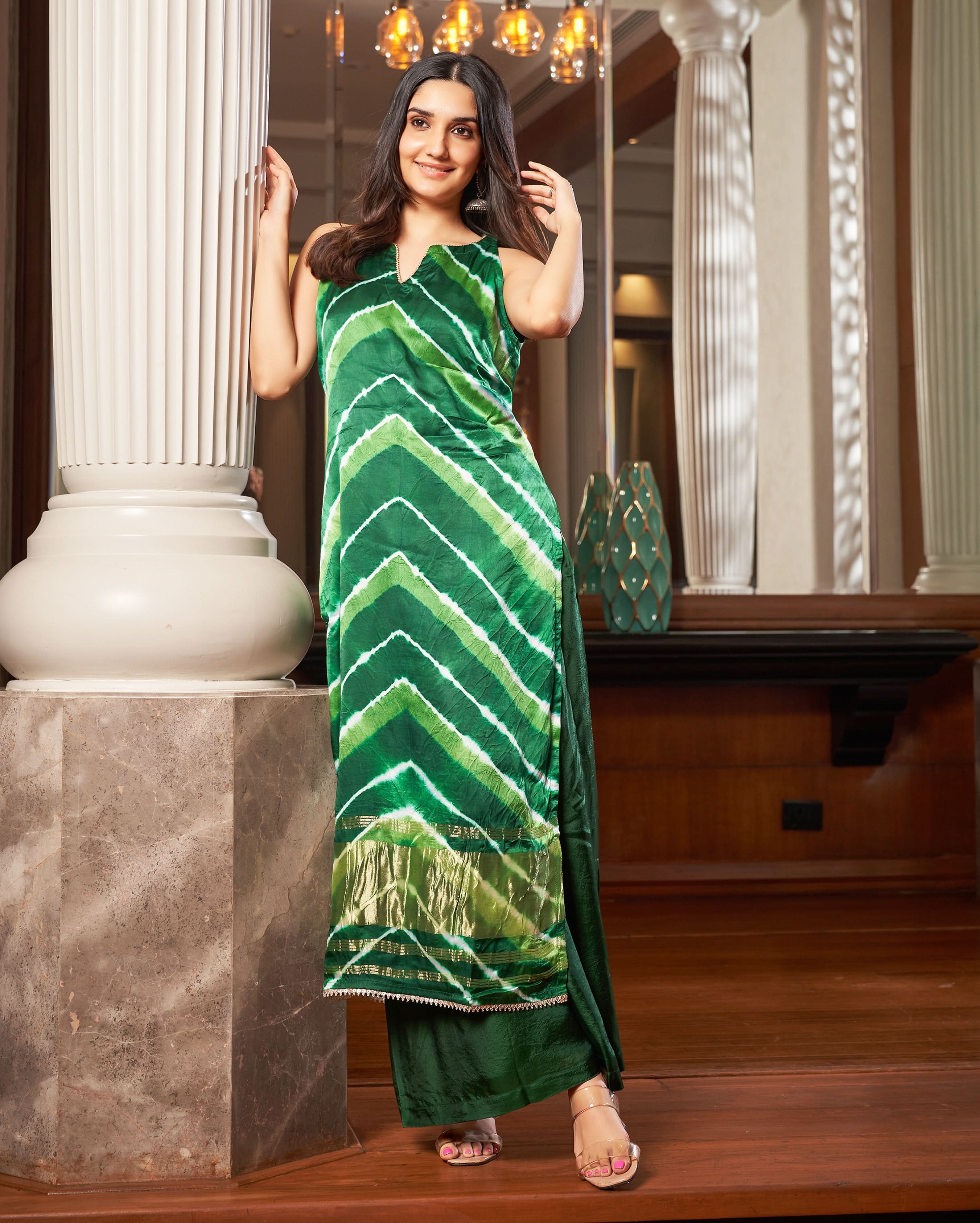 Gamha Green Leheriya Silk Kurta set - Image 3