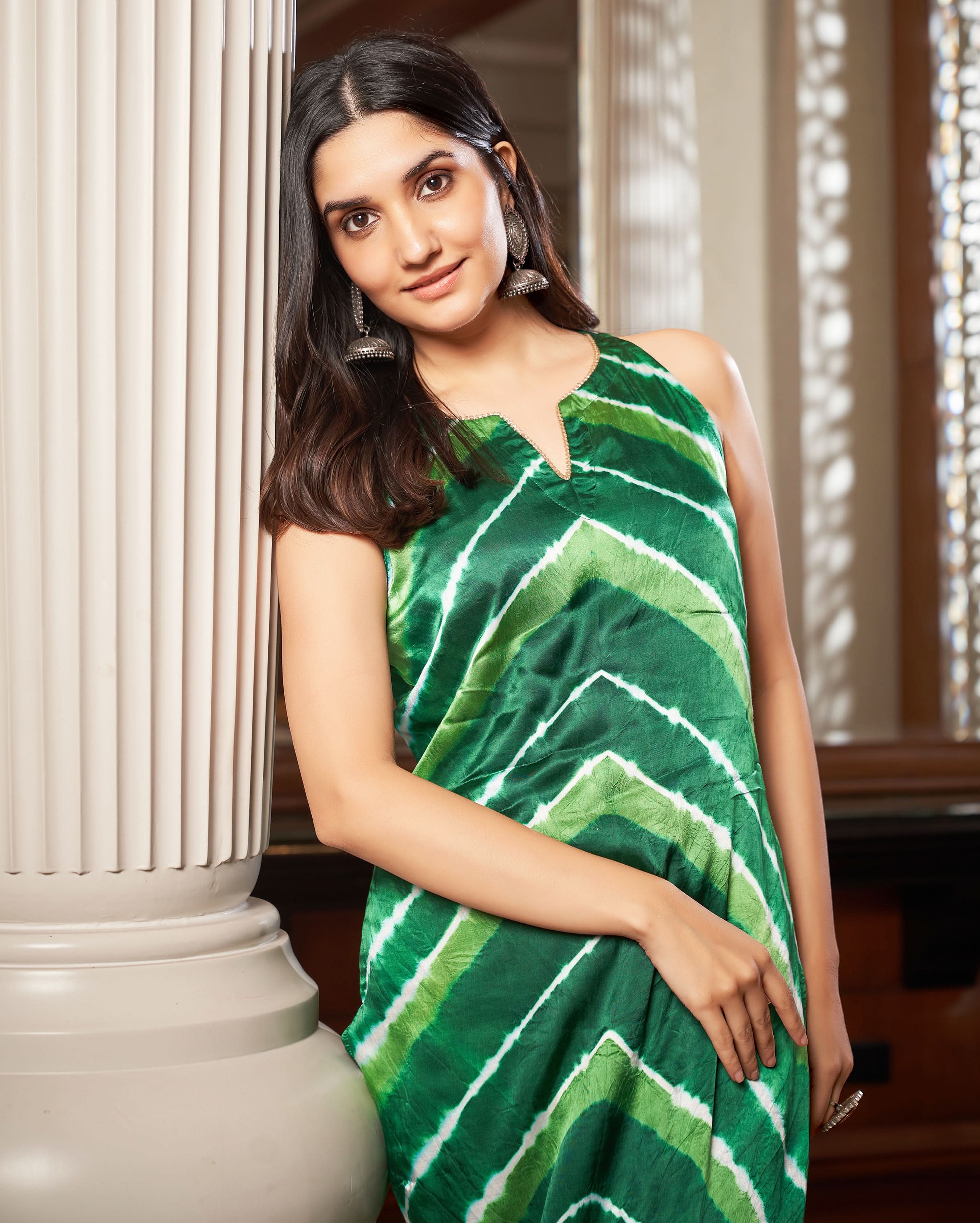 Gamha Green Leheriya Silk Kurta set - Image 5