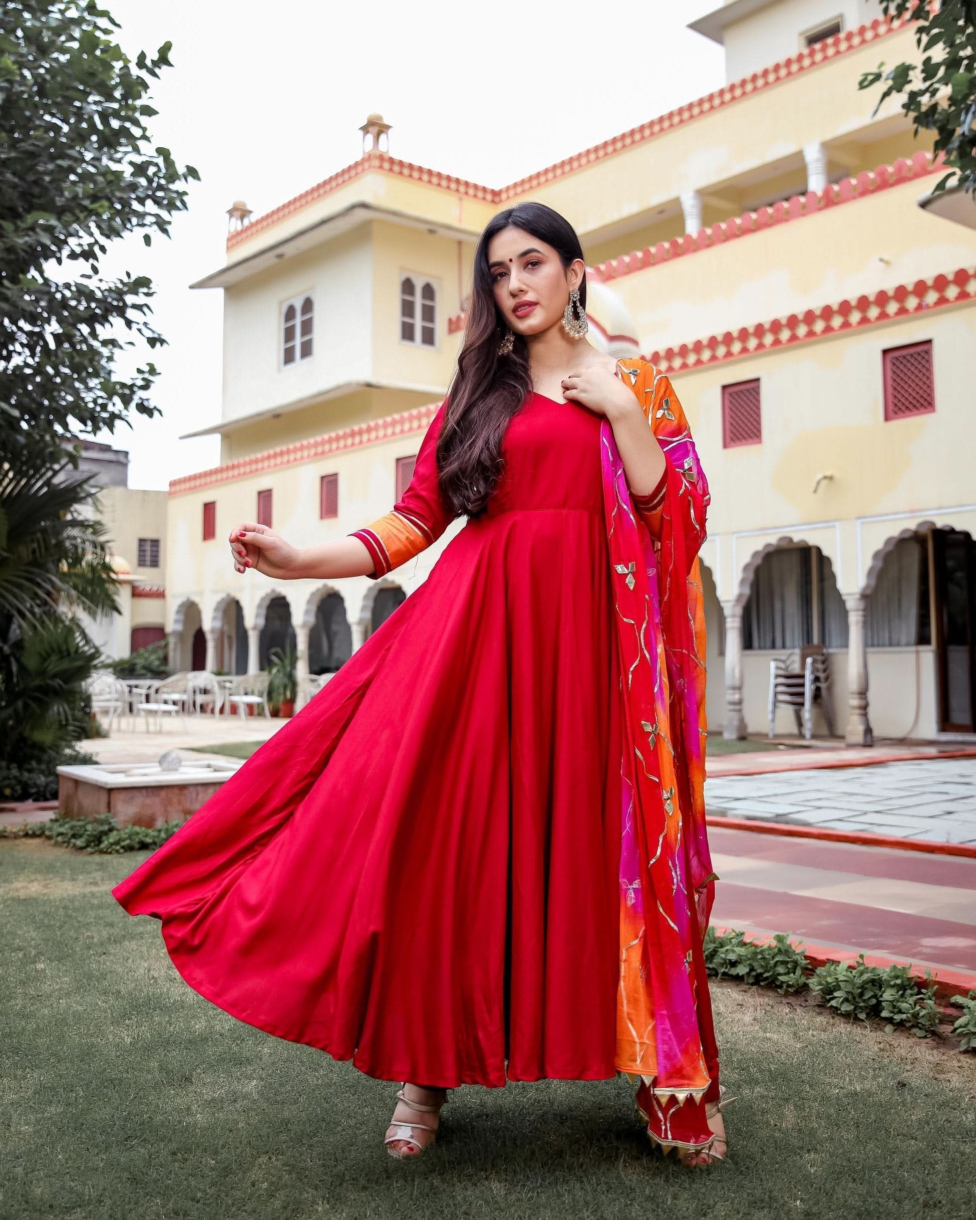 Graceful Maroon Gotapatti Suit Set - Image 3