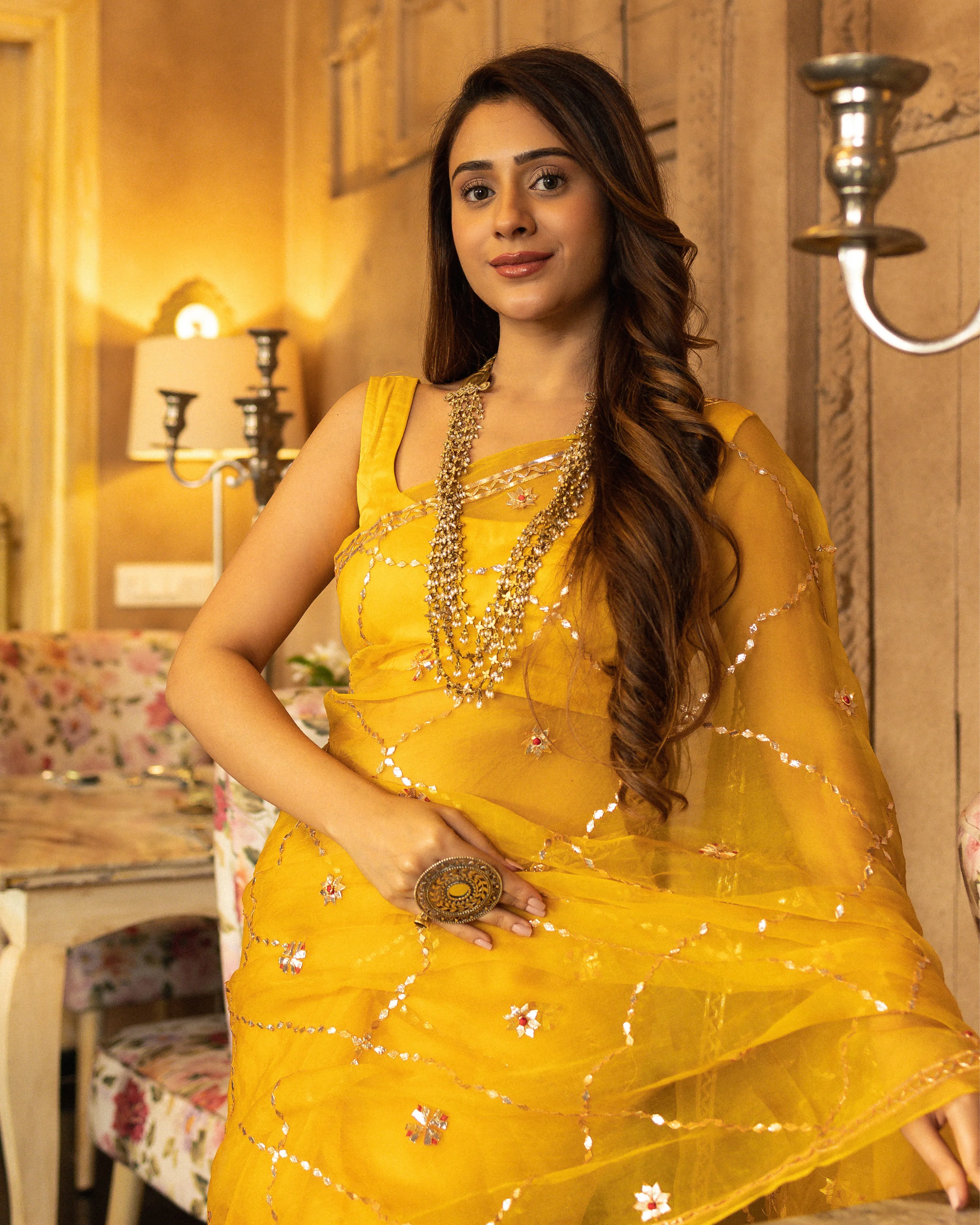Gujaari Gotapatti Organza Saree - Image 9