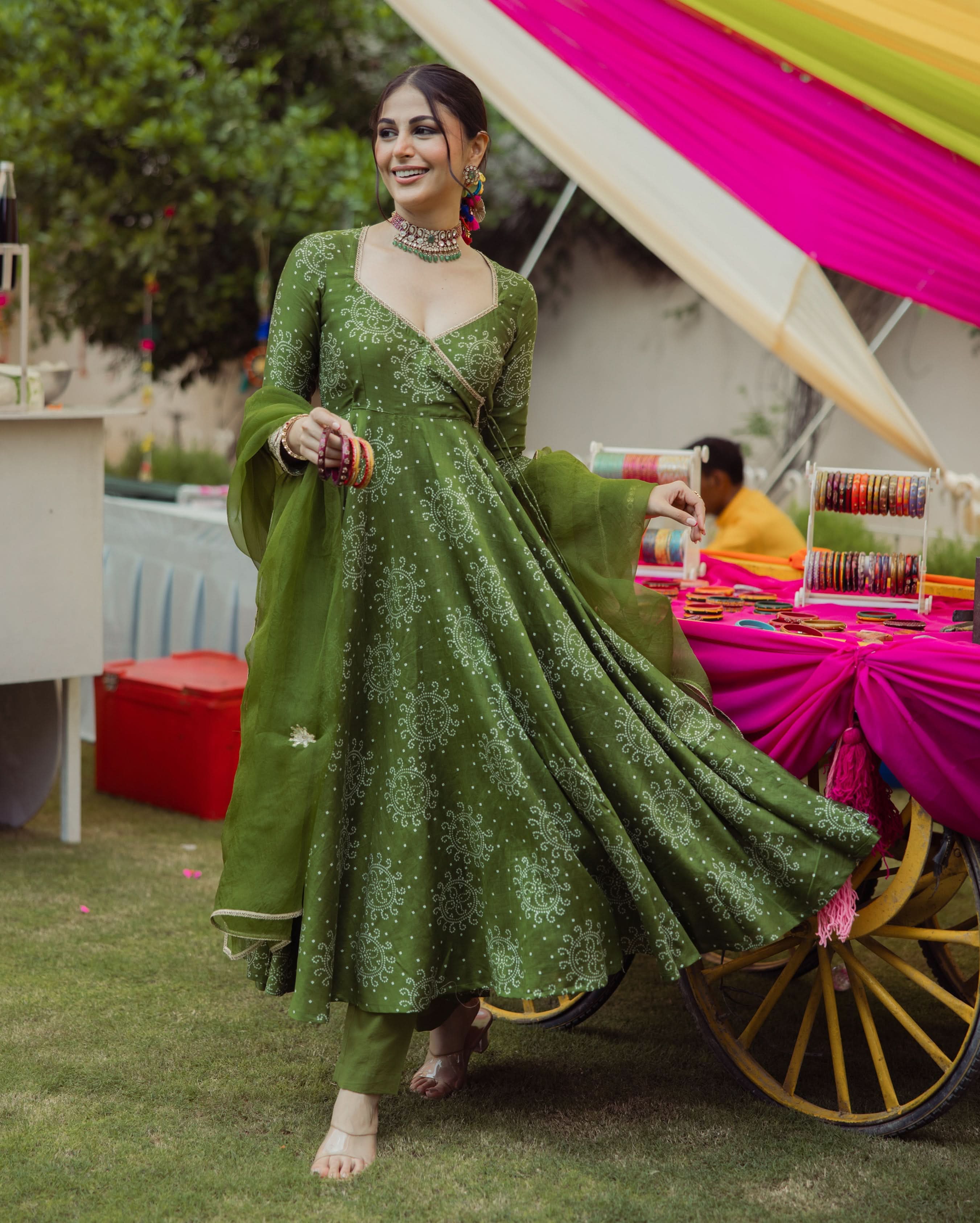 Katha Green Bandhani Chanderi Suit Set - Image 5