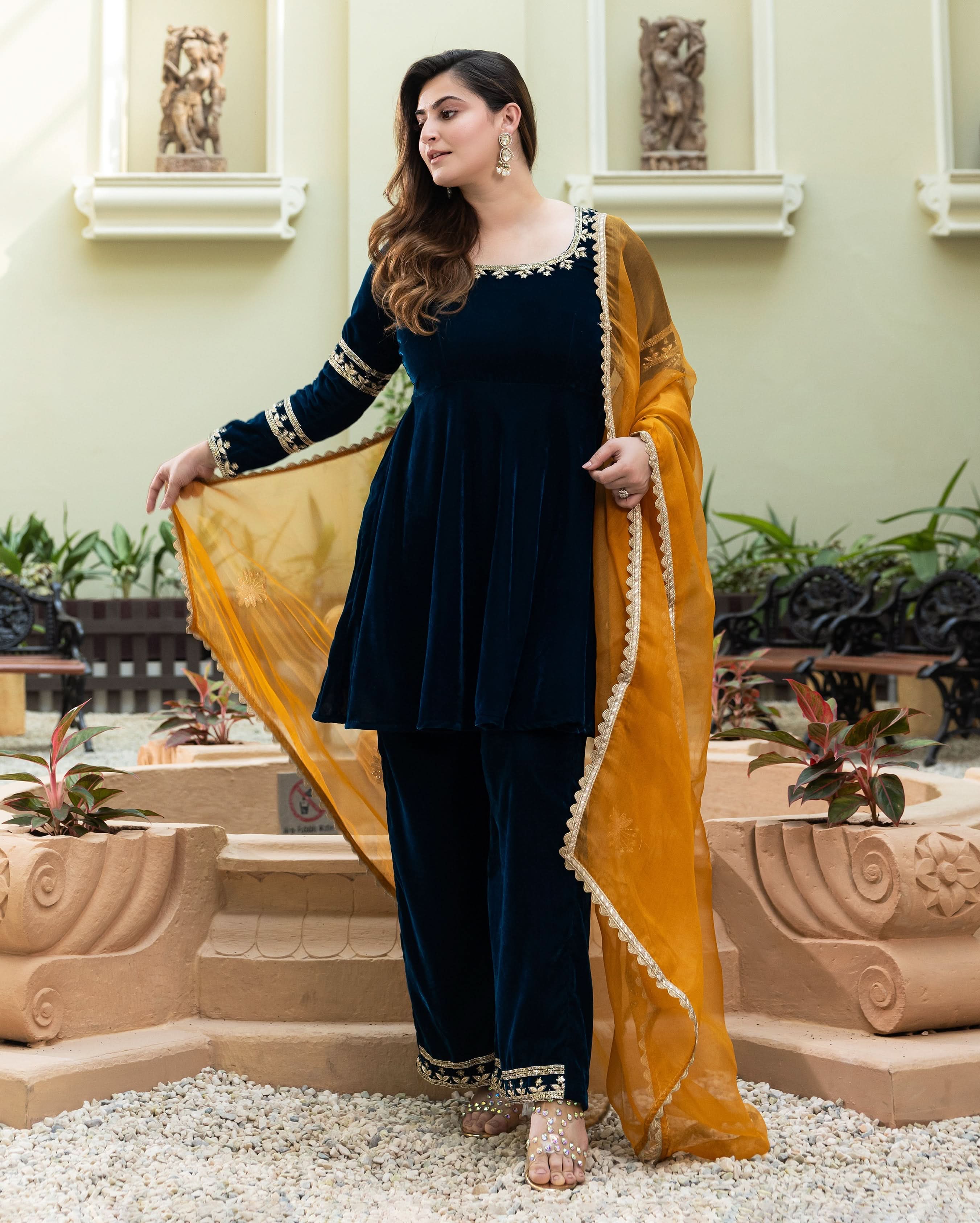 Khizani Teal Blue Embroidered Velvet Suit Set - Image 5