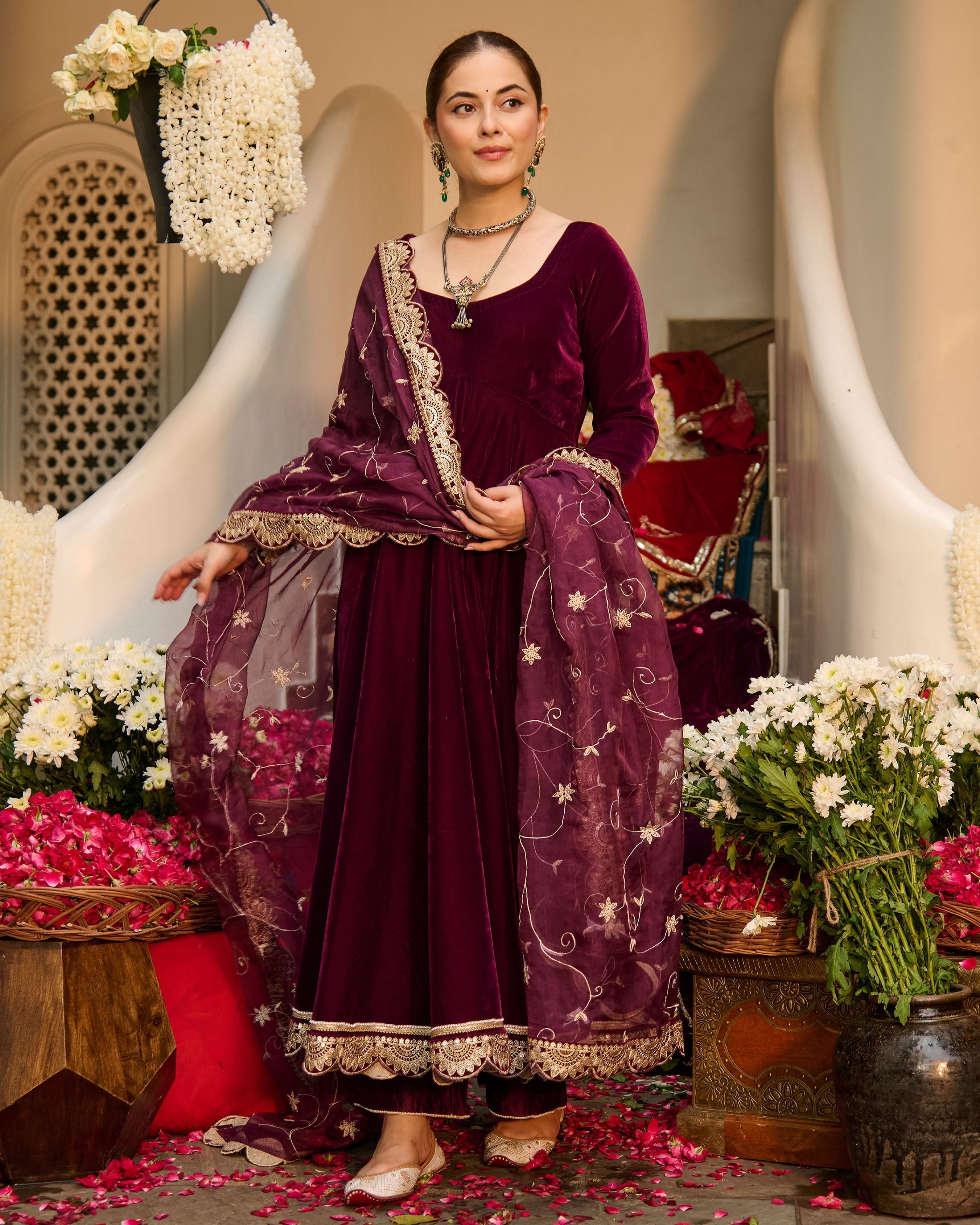 Mahika Purple Solid Velvet Suit Set - Image 4