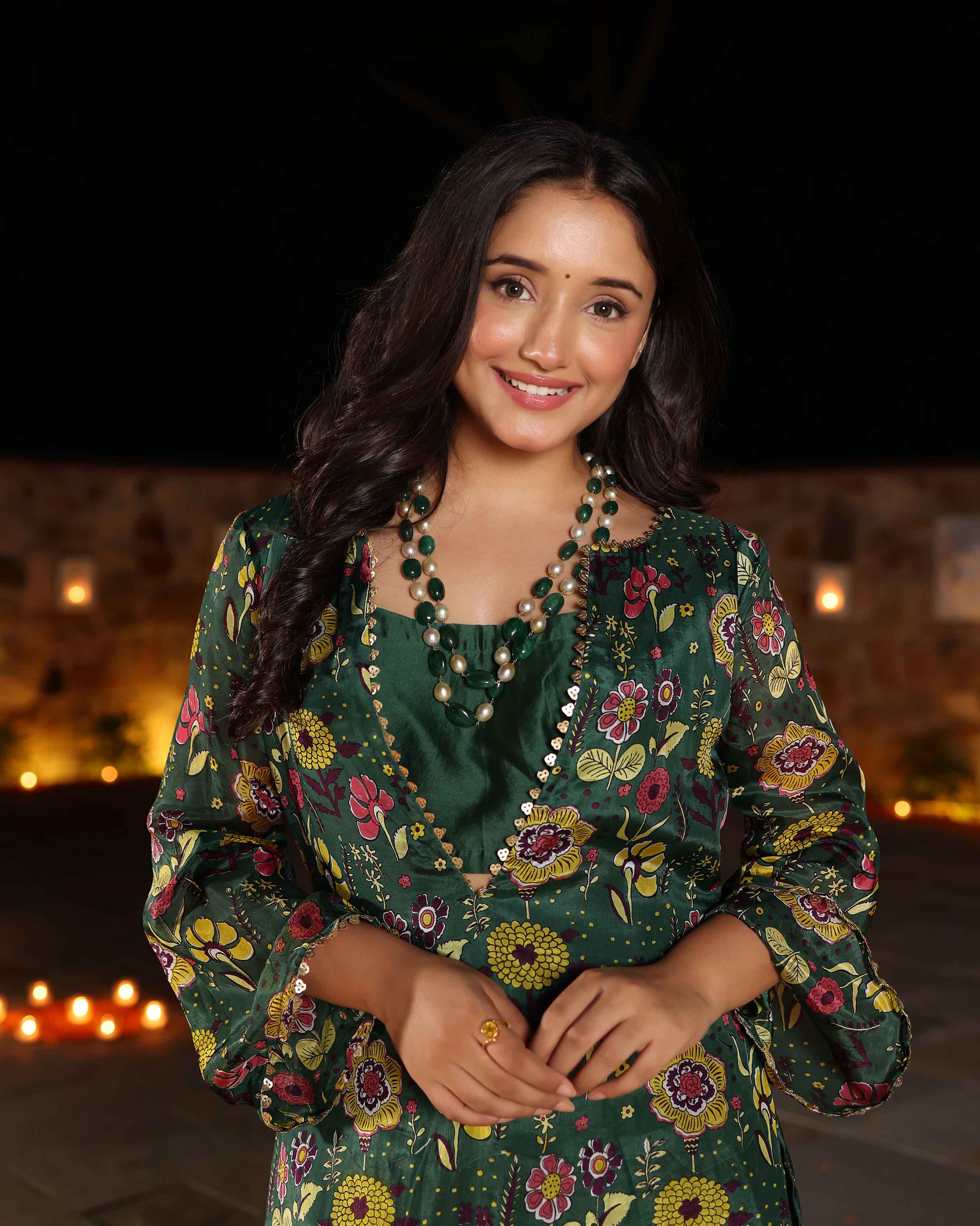 Mahsa Green Printed Silk Kurta Set - Image 2