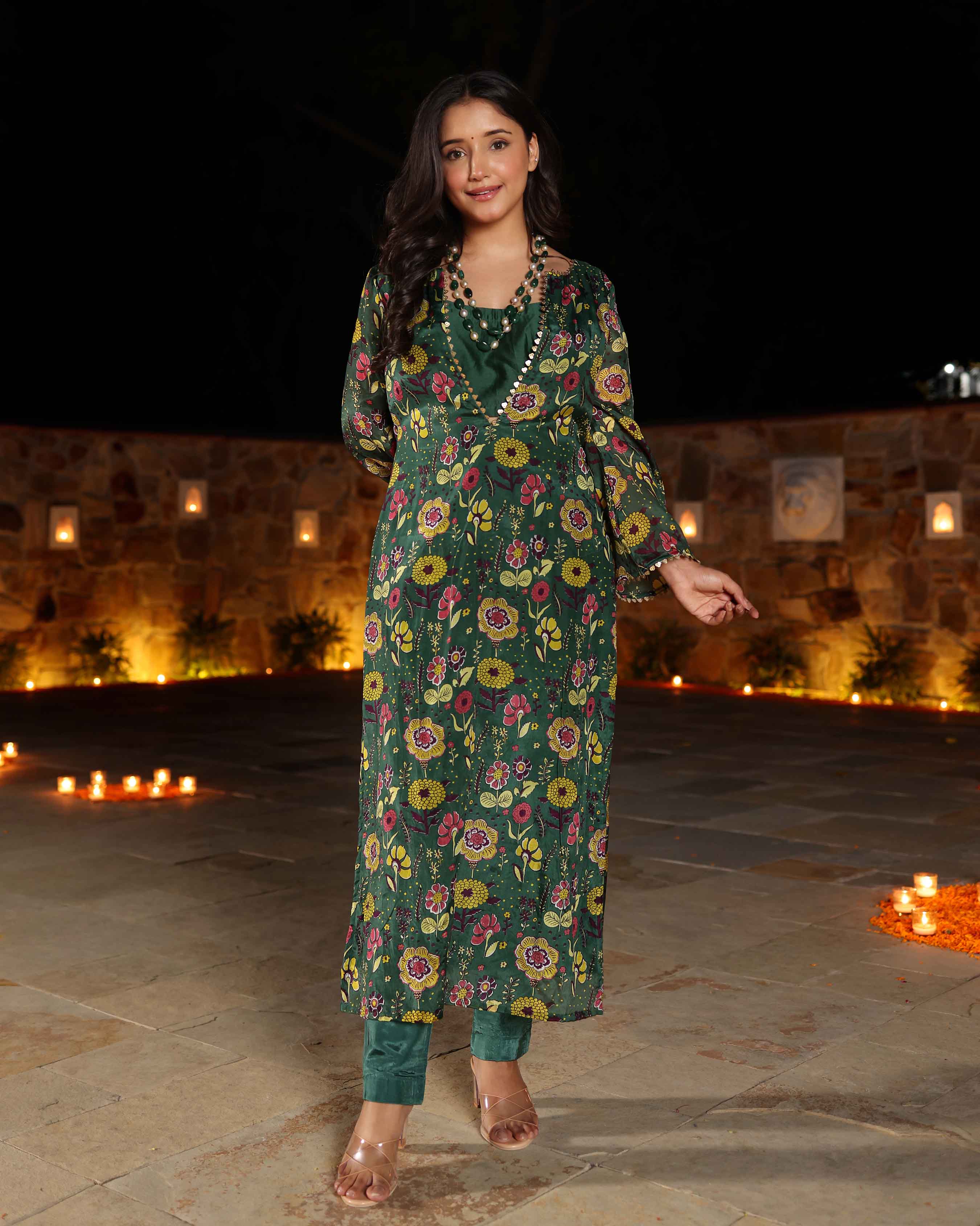Mahsa Green Printed Silk Kurta Set - Image 4