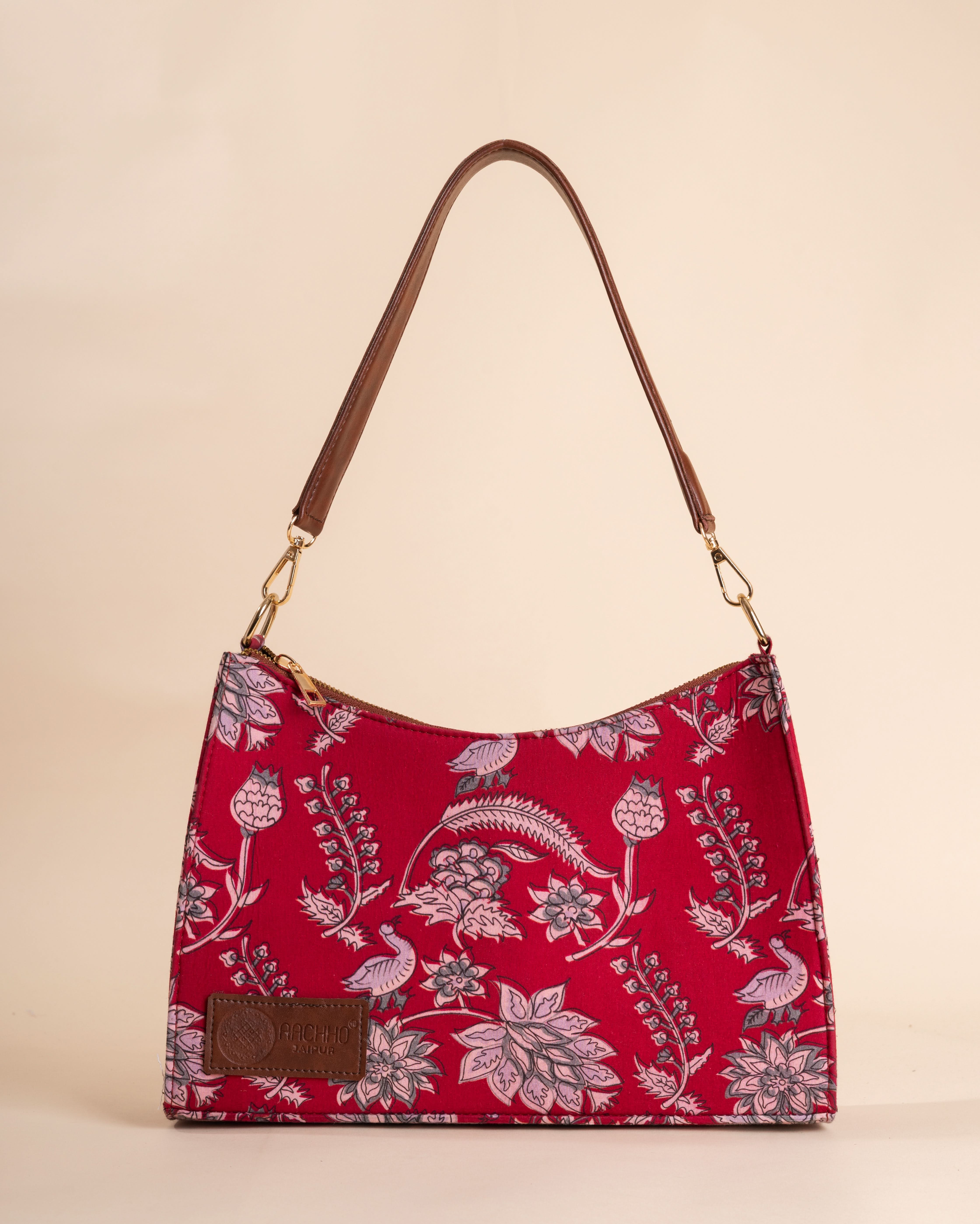 Merlin Red Baguette Bag - Image 5