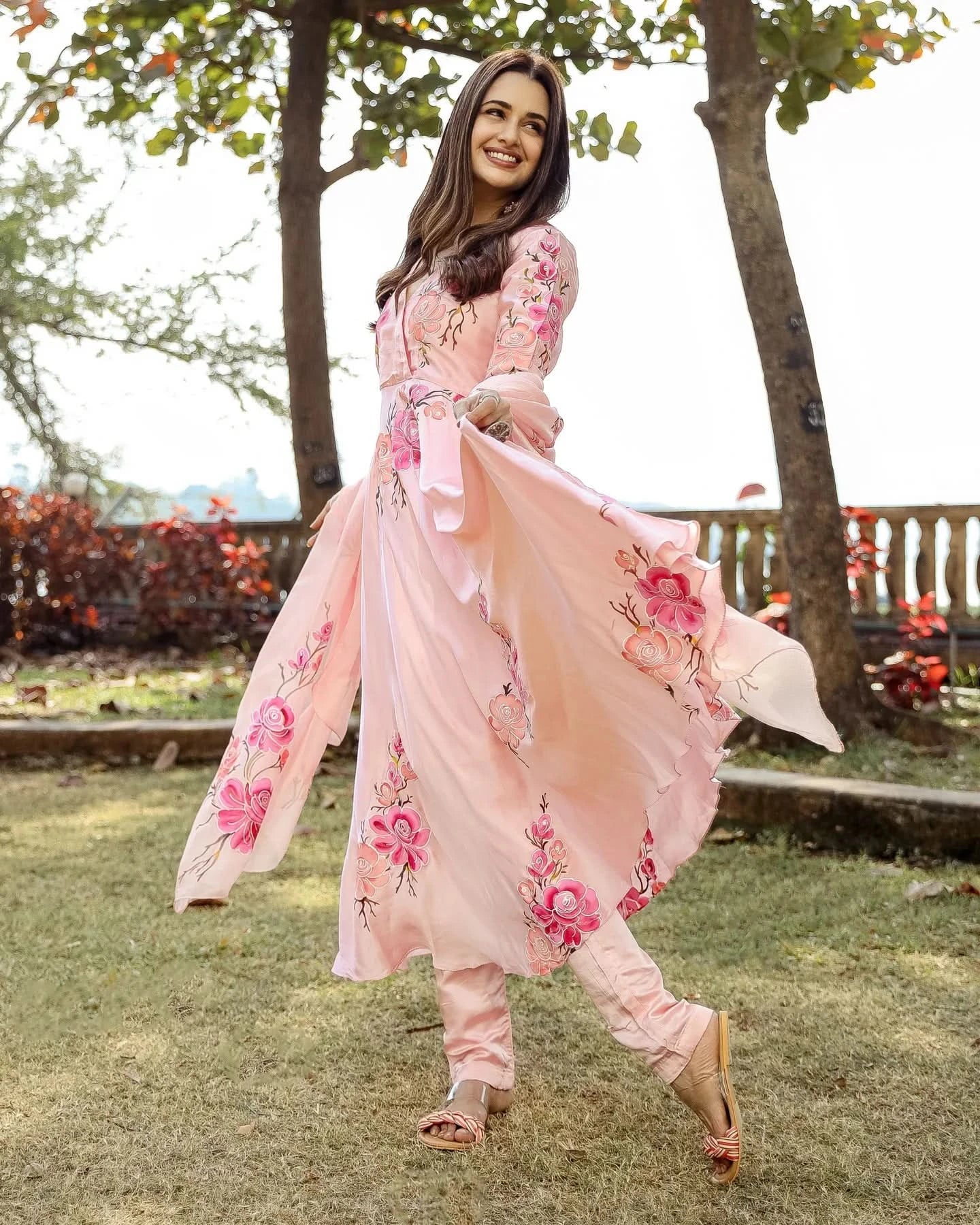 Moss Peach Handpainted Suit Set - Image 7
