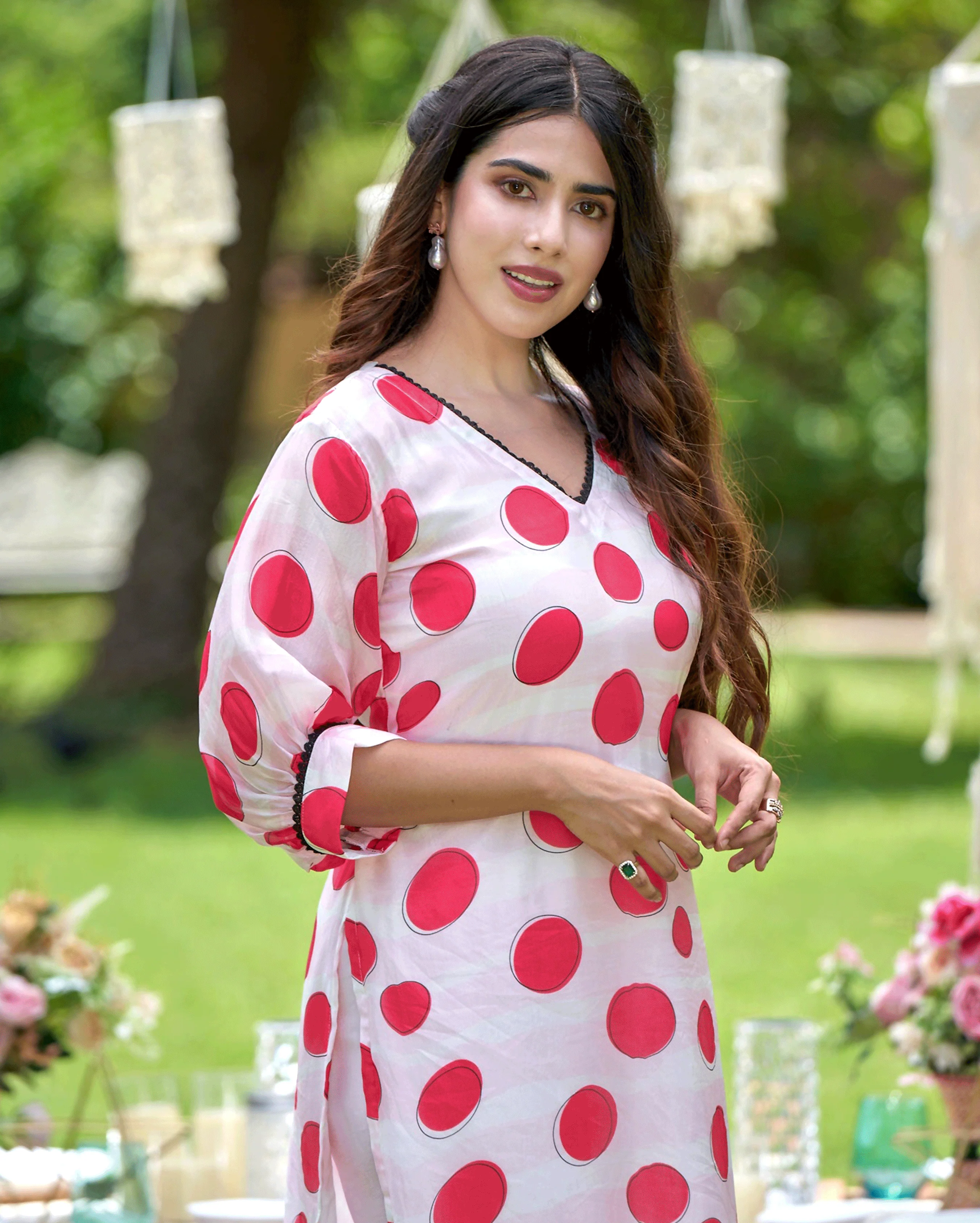 Nainika White Printed Silk Kurta Set - Image 5