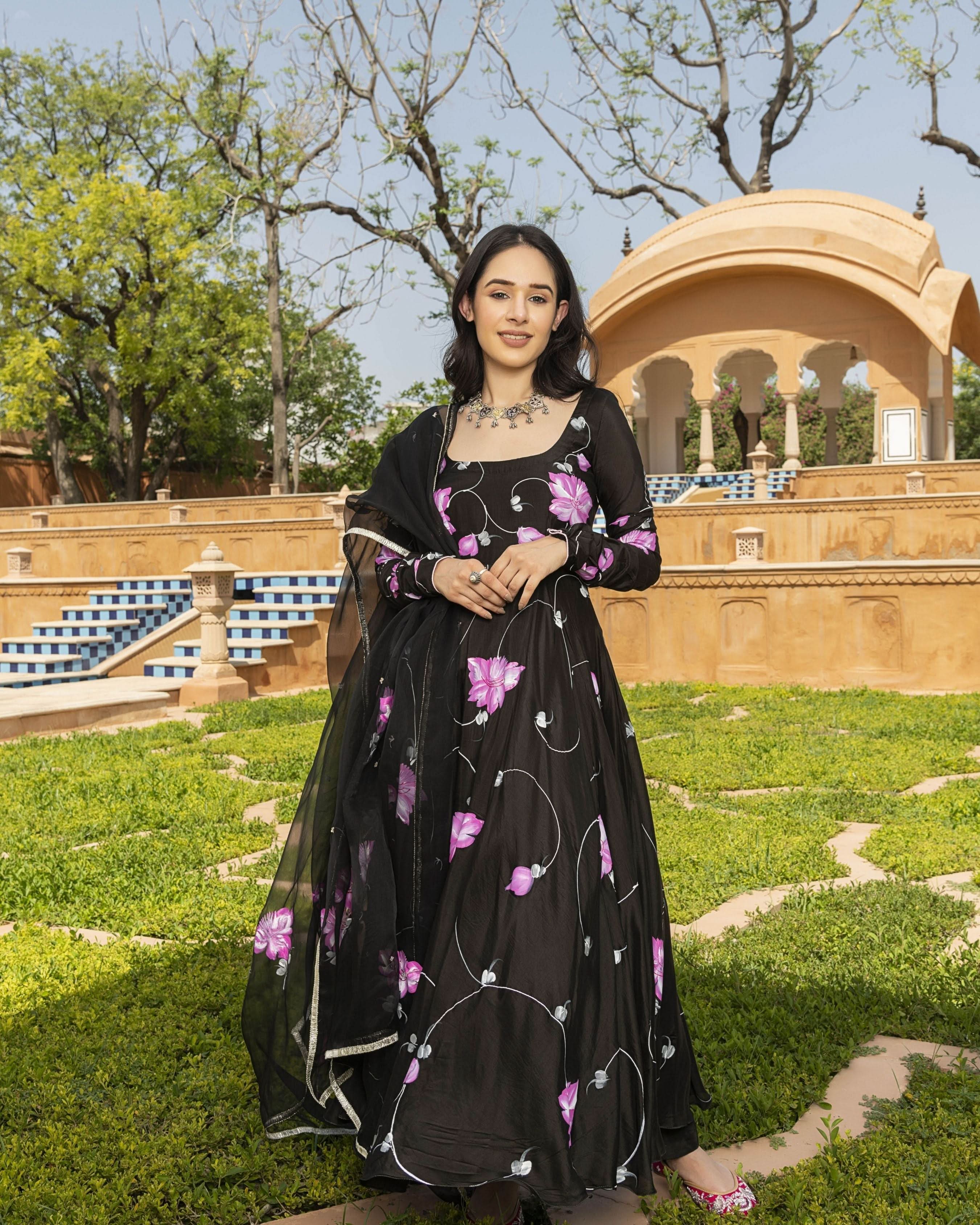 Neea Handpainted Cotton Silk Suit Set - Image 4