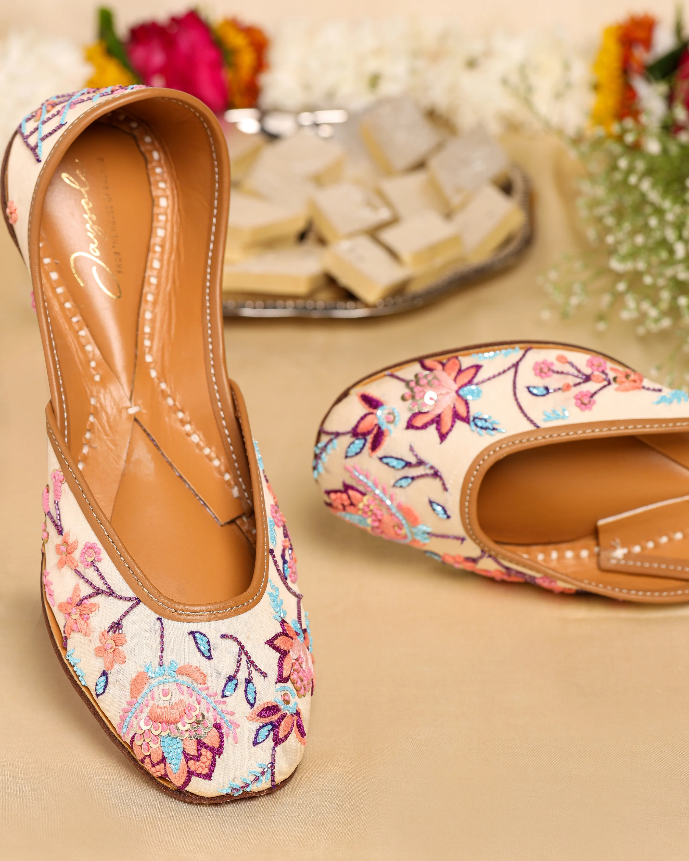 Petal Pink Handcrafted Jutti - Image 7