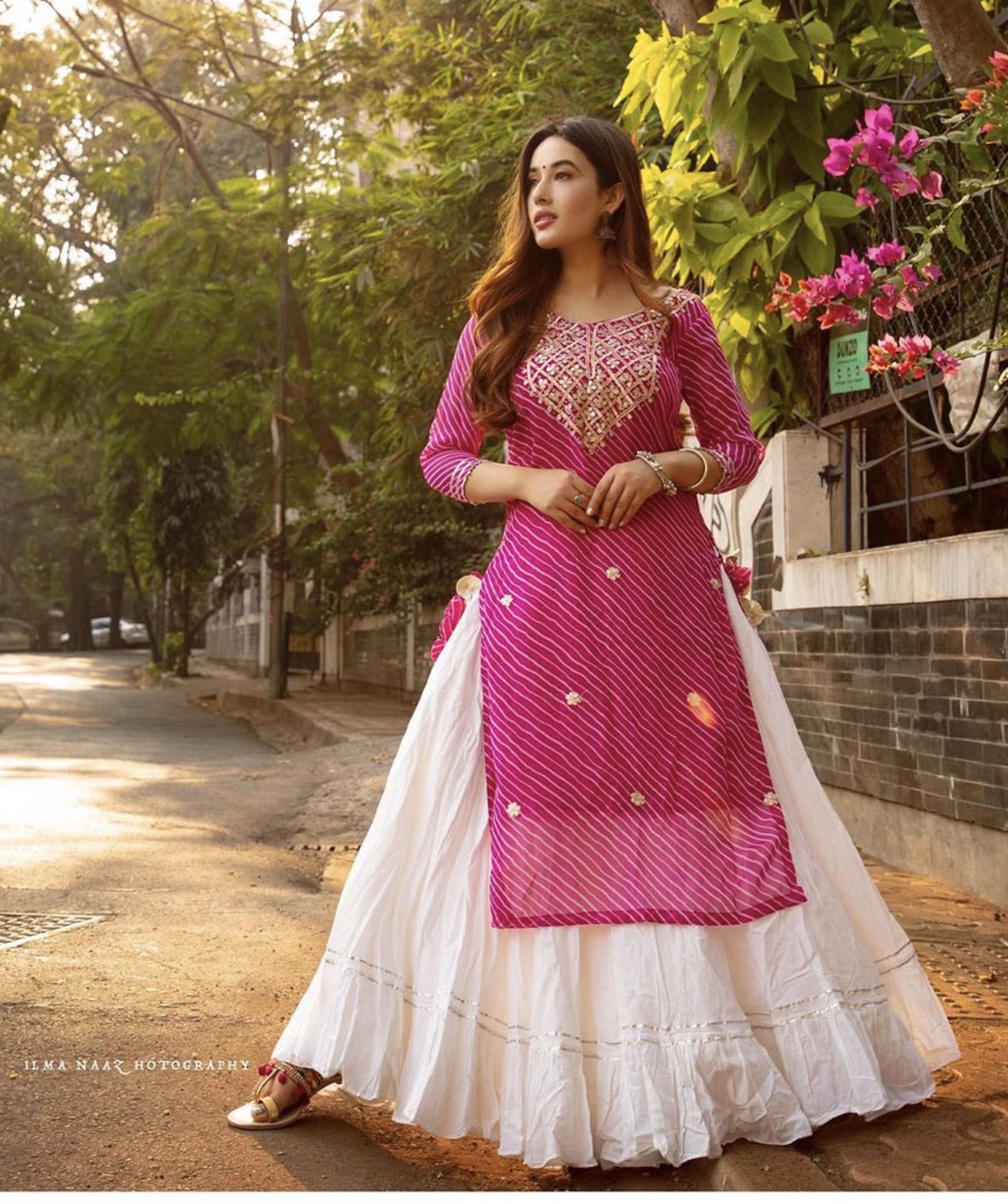 Pink Leheriya Ghaghra Kurti Set - Image 8