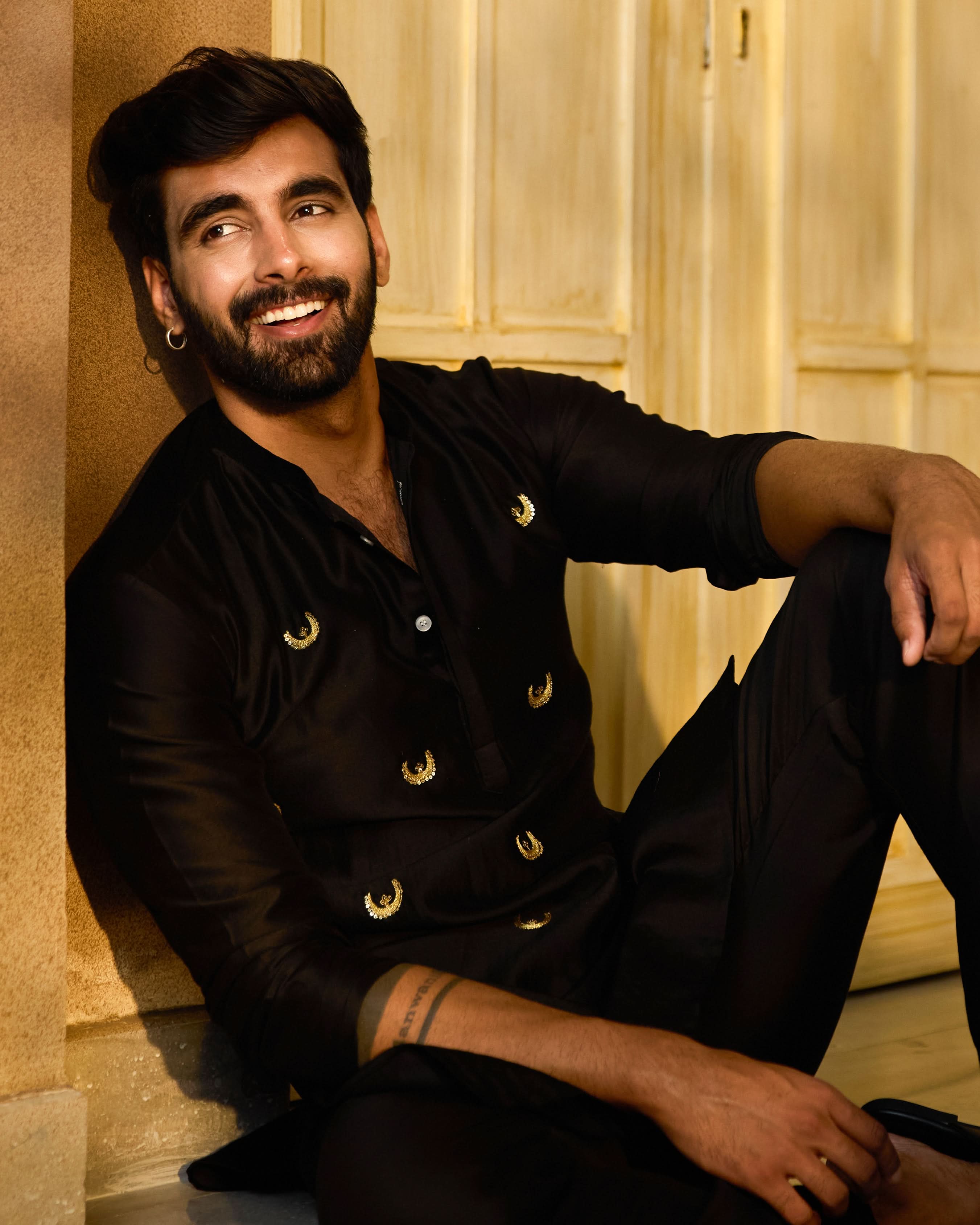 Prithvi Black Embroidered Chanderi Kurta - Image 5