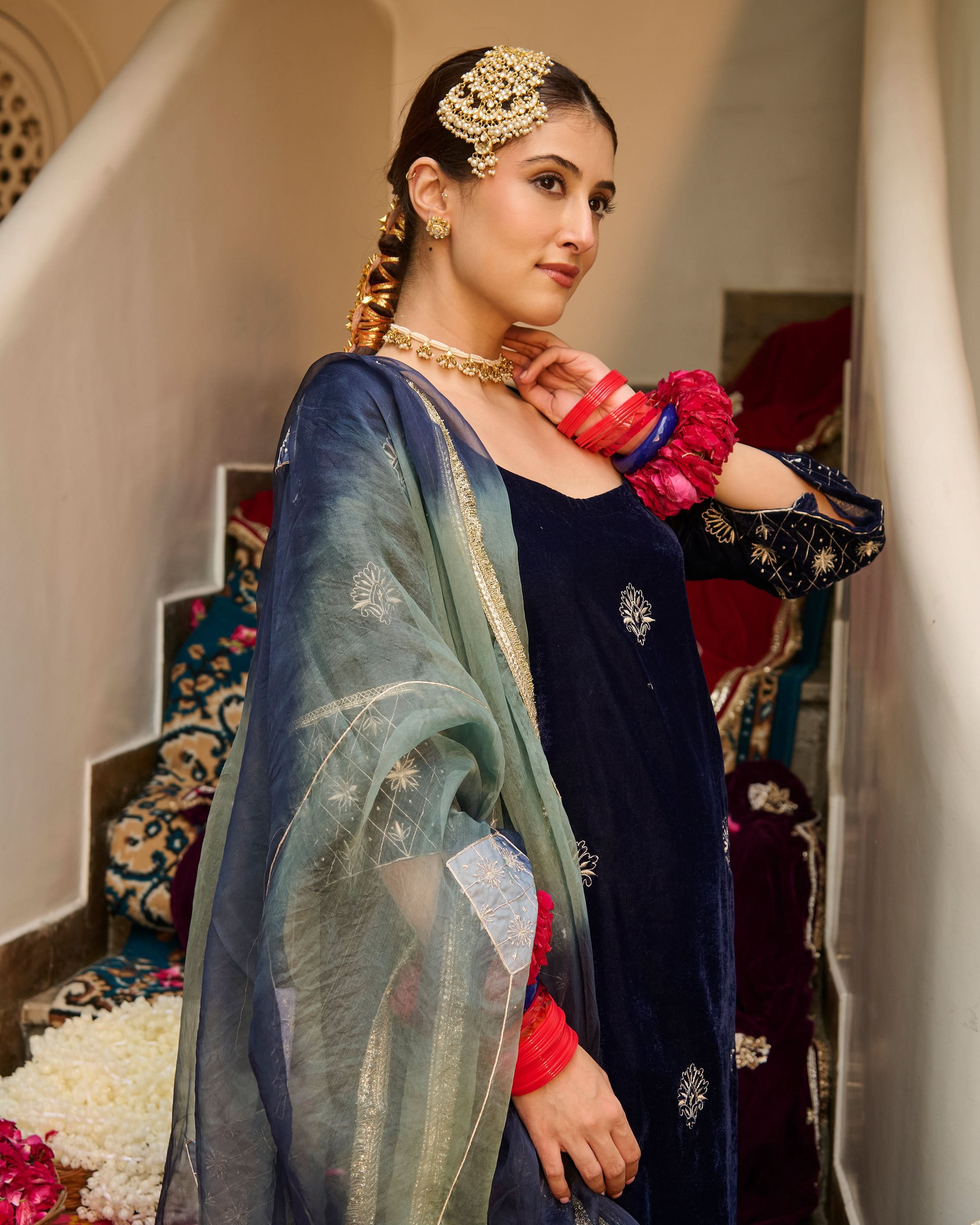 Rayan Blue Embroidered Velvet Suit Set - Image 4
