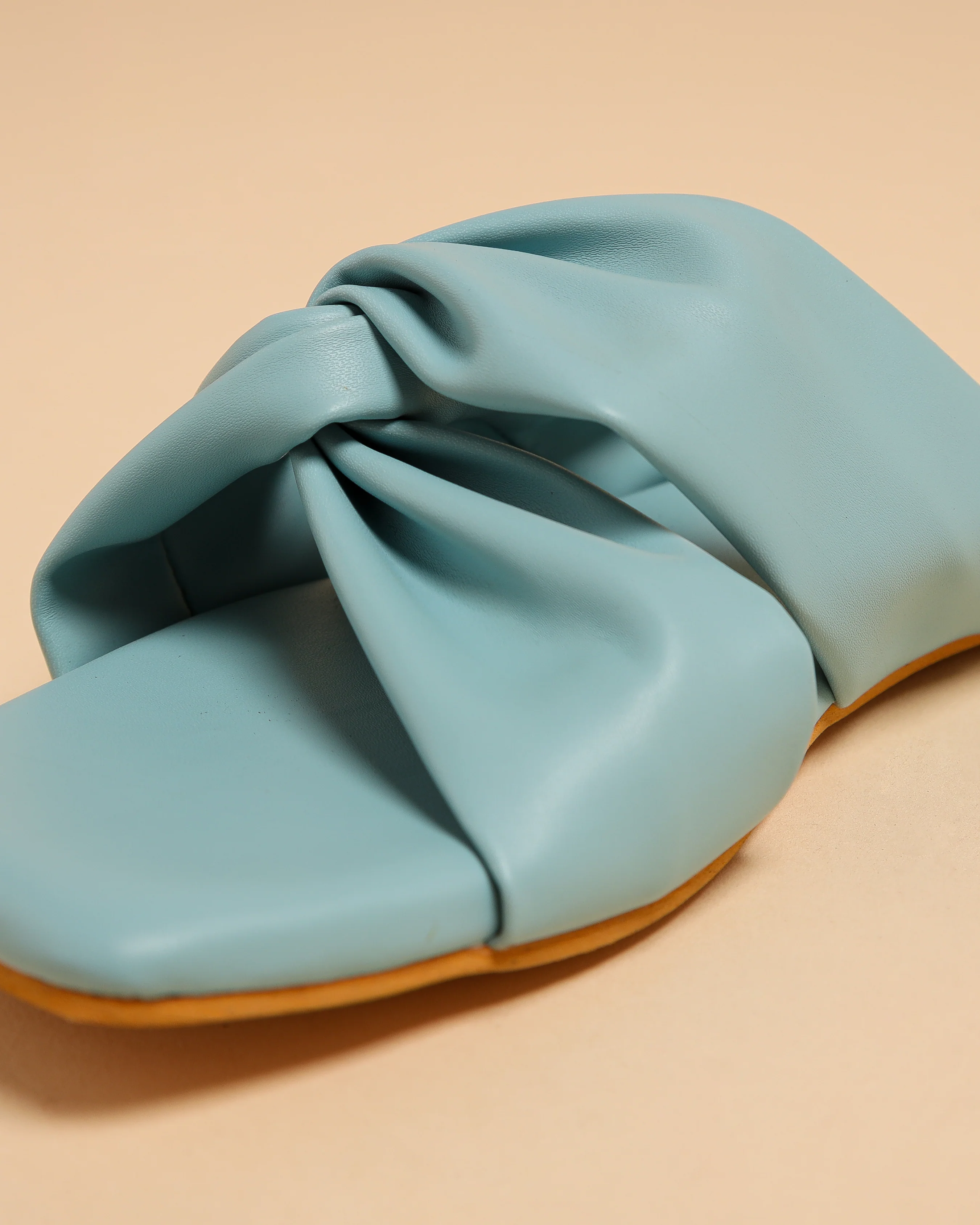 Reef Water Twisted Flats - Image 7