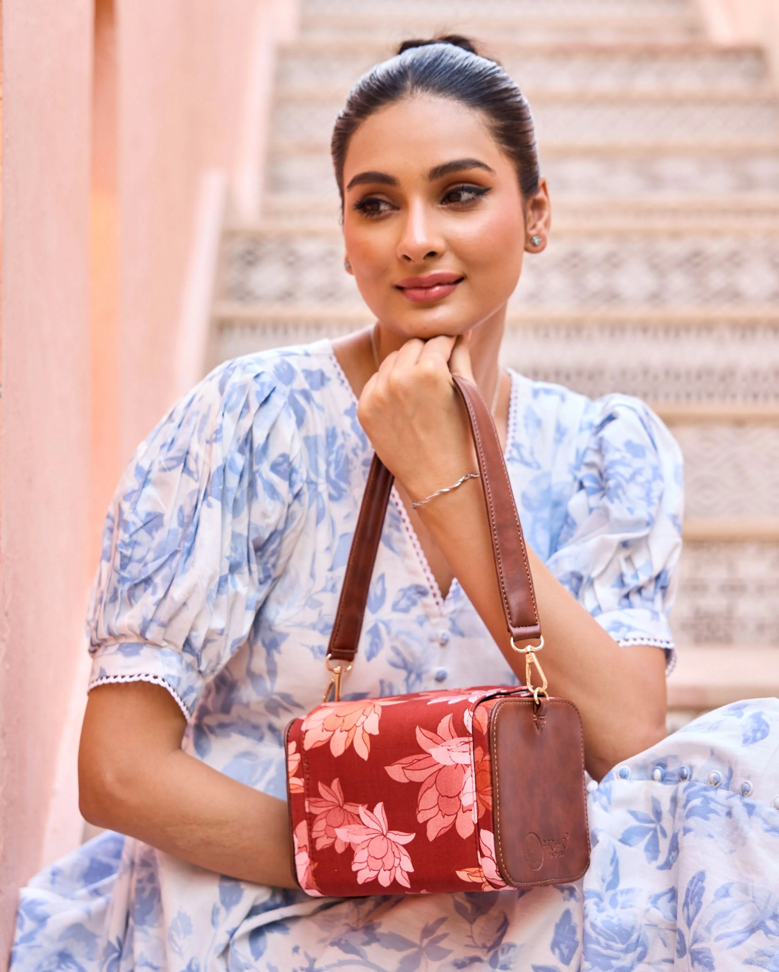 Rosalie Retro Maroon Satchel Bag - Image 3