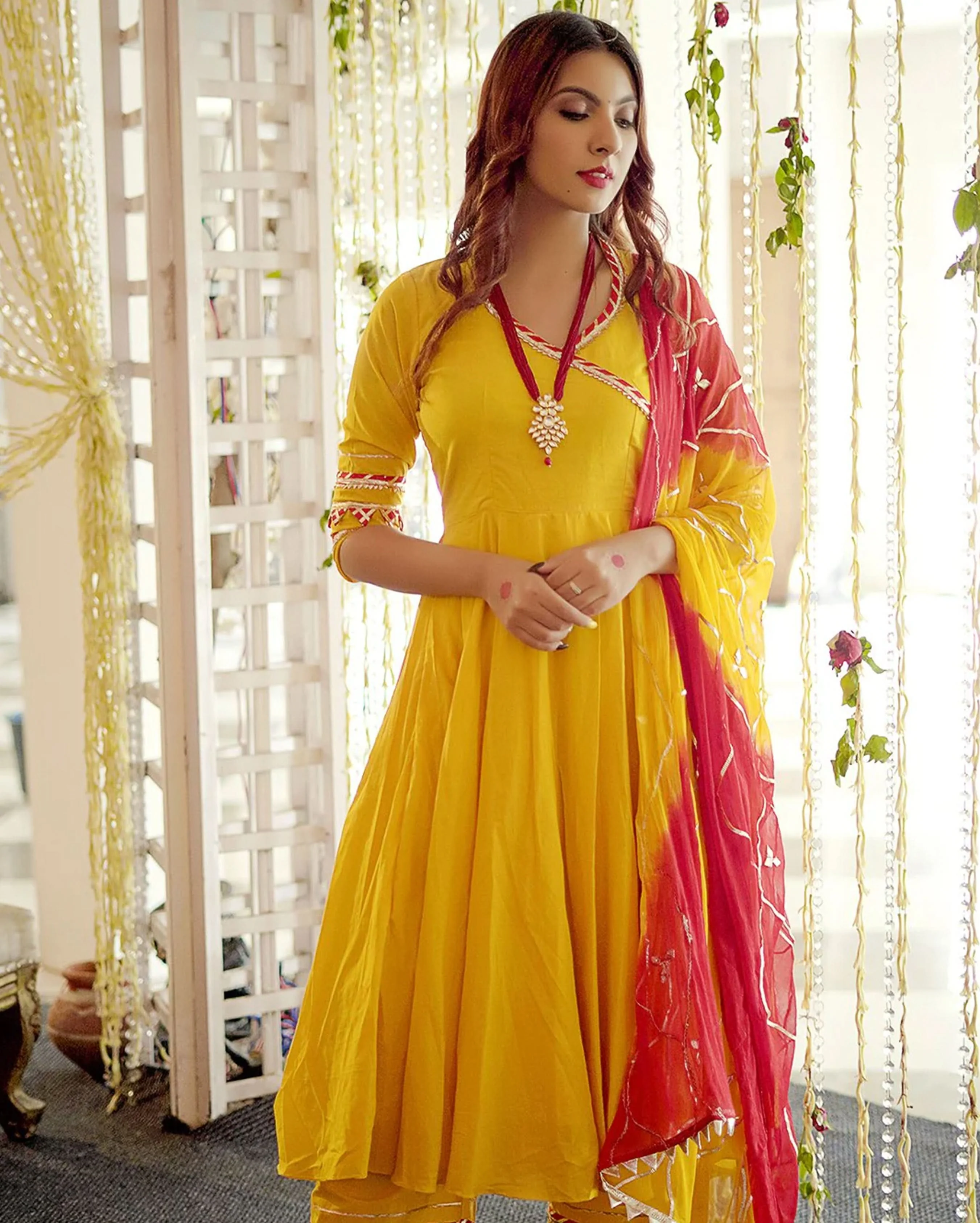 Royal Yellow Gotapatti Suit Set - Image 5
