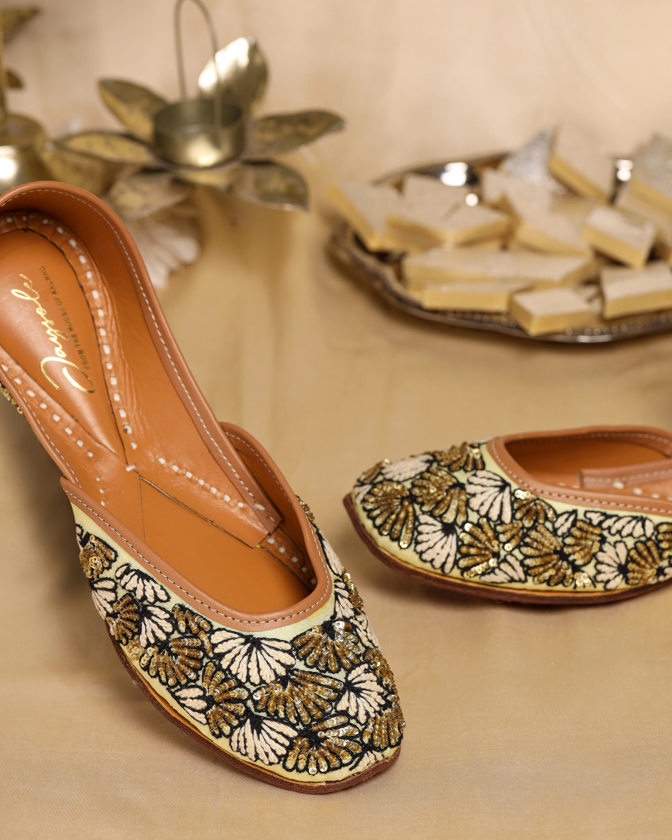 Seedpearl Handcrafted Jutti - Image 6