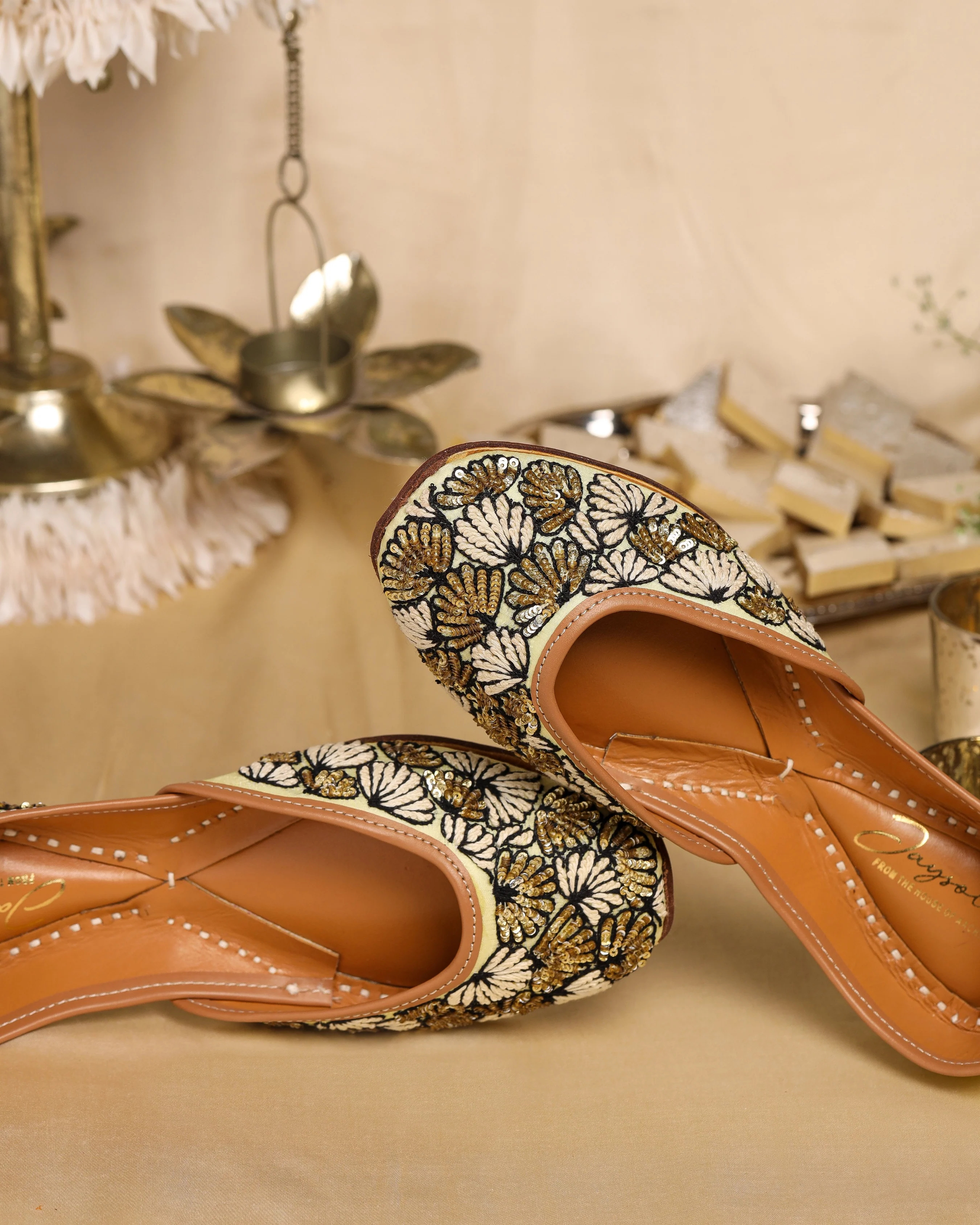Seedpearl Handcrafted Jutti - Image 8