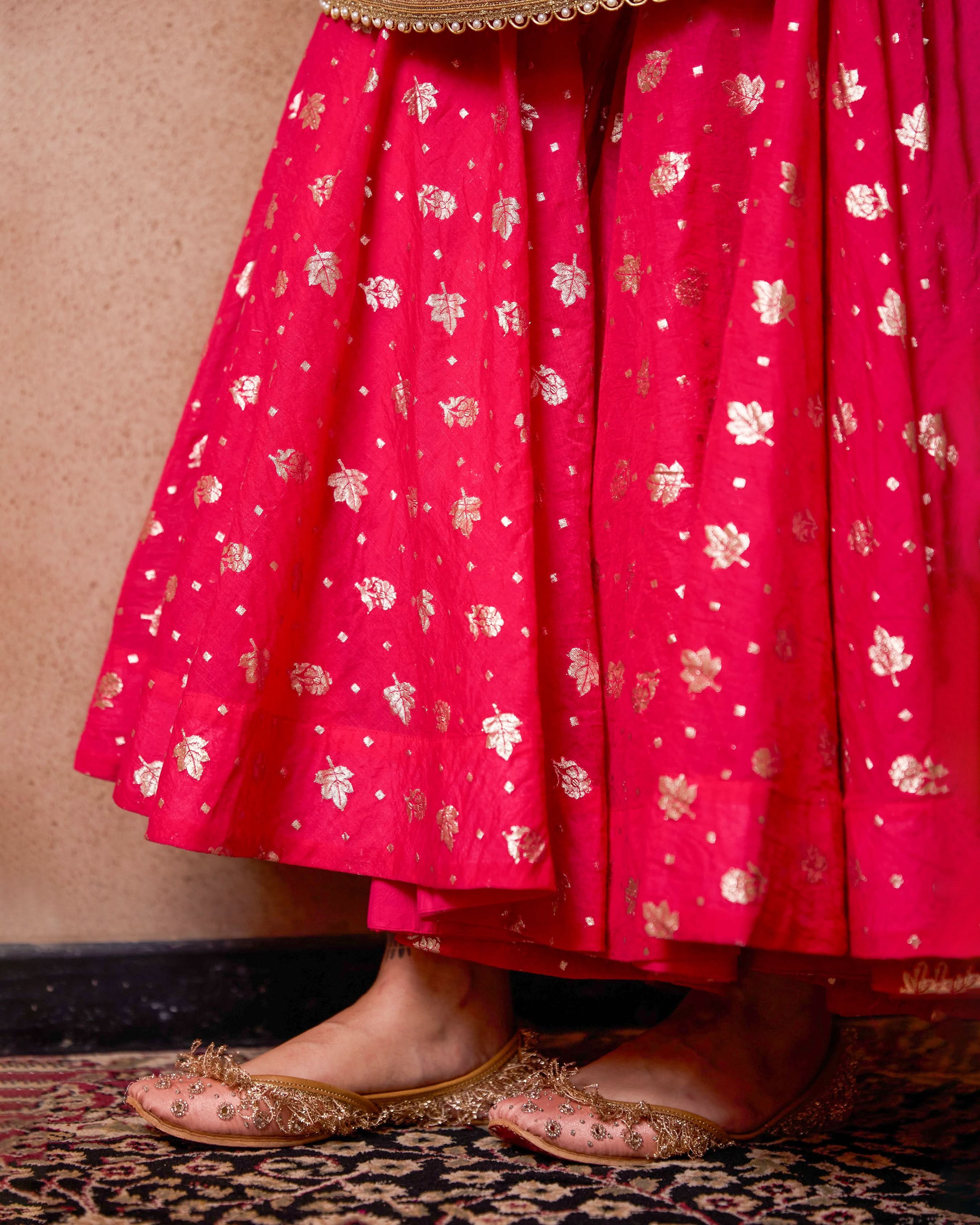 Sethi Peach Handcrafted Jutti - Image 10