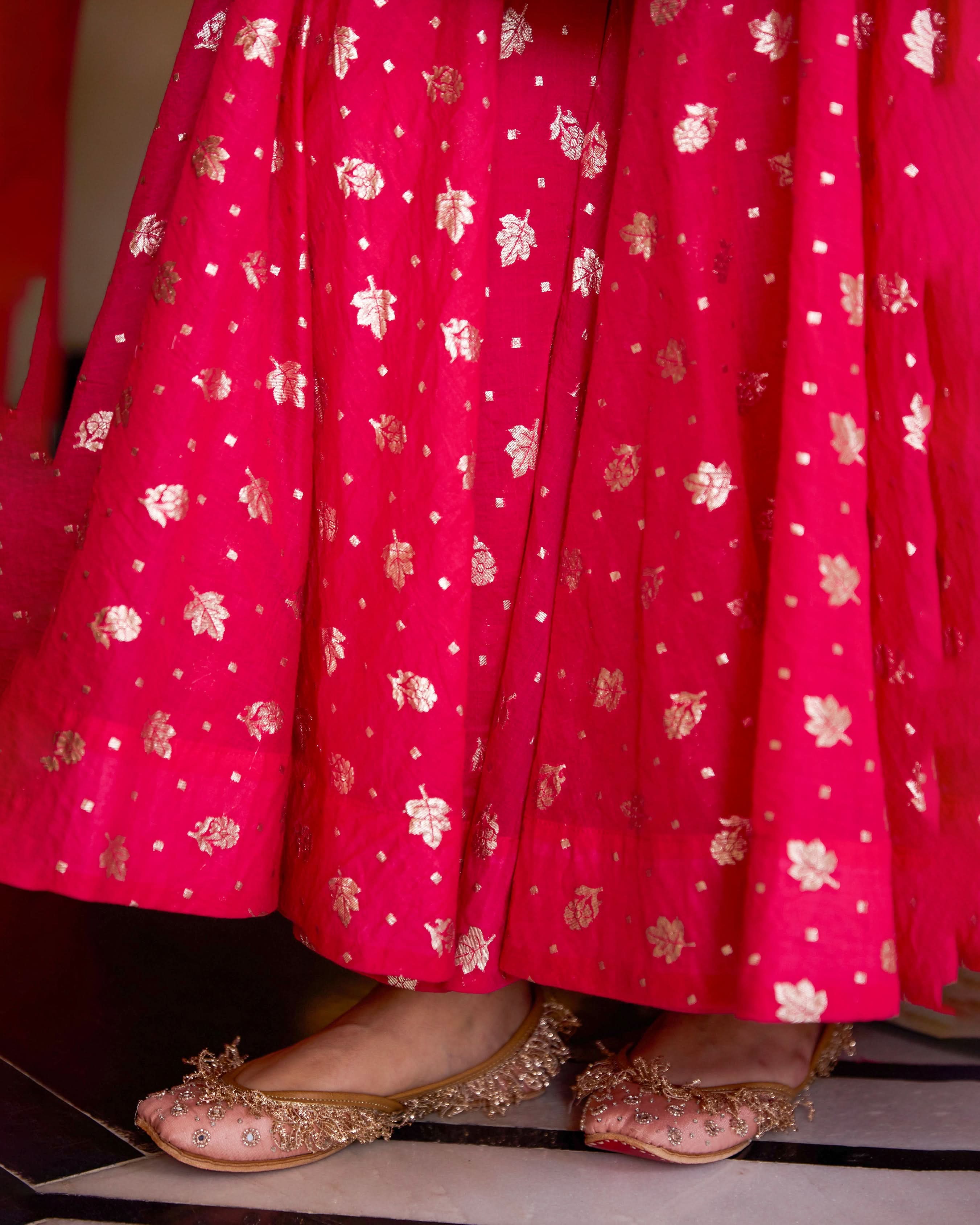 Sethi Peach Handcrafted Jutti - Image 11