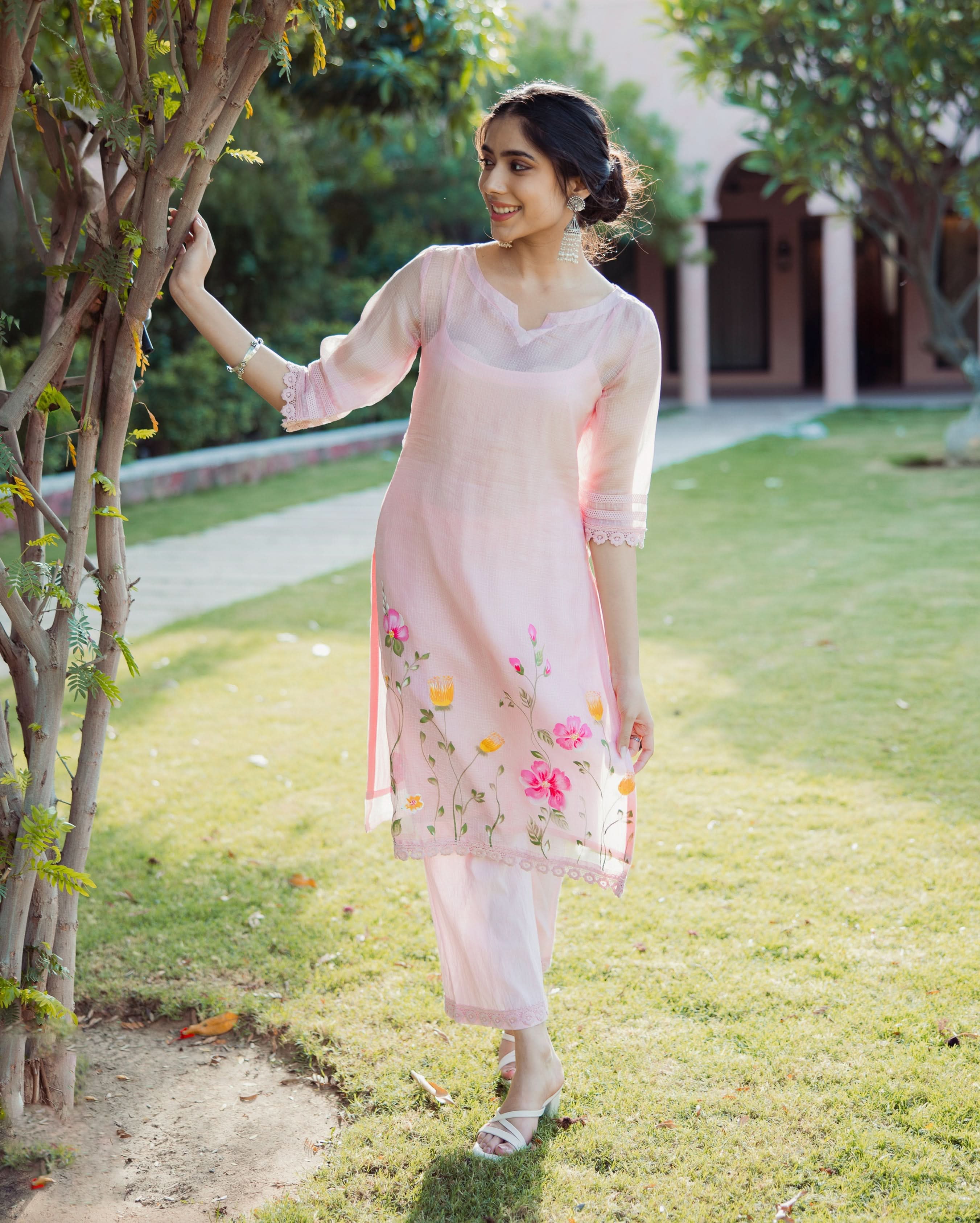Shitij Pink Handpainted Doria Kurta Set - Image 3