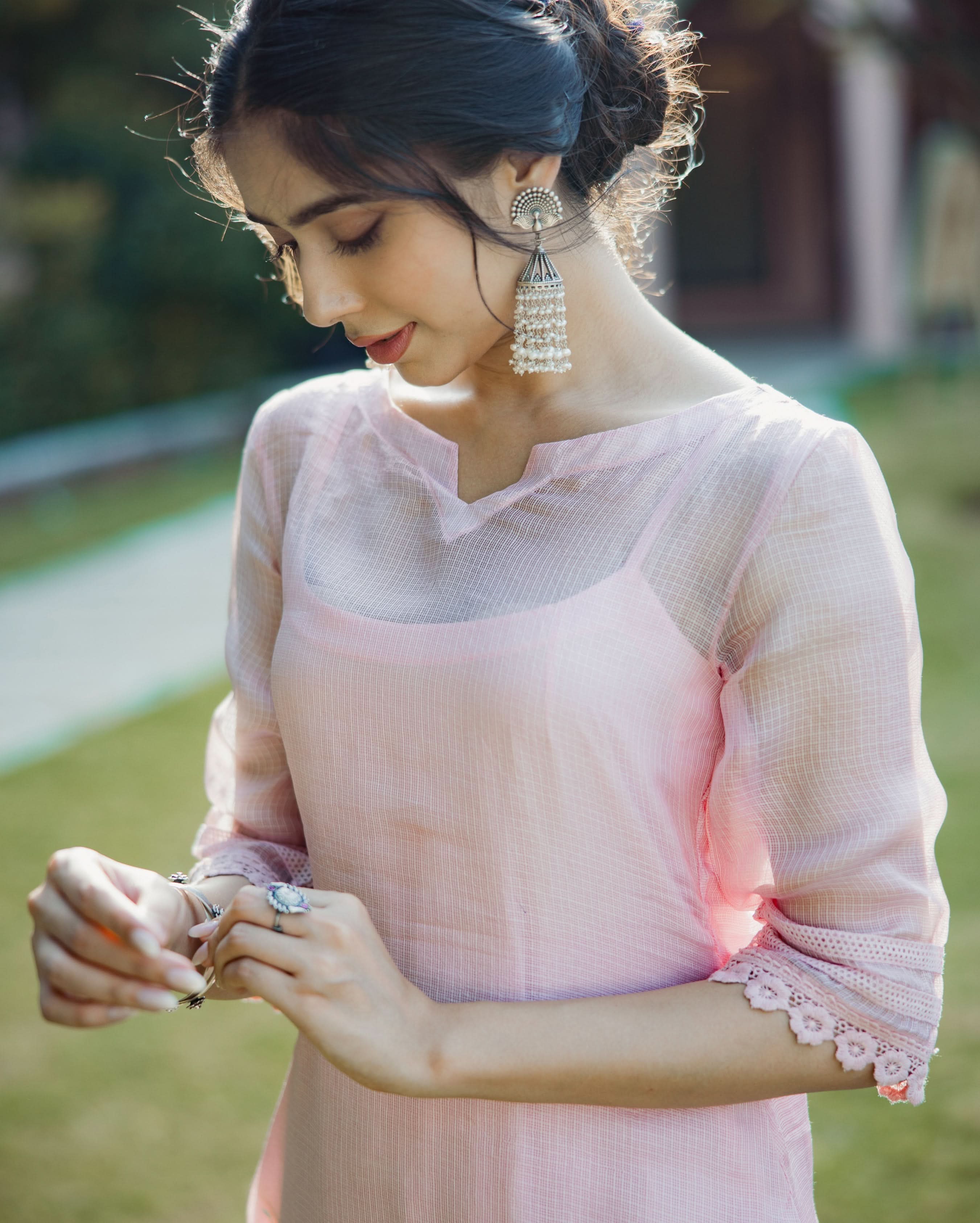 Shitij Pink Handpainted Doria Kurta Set - Image 7