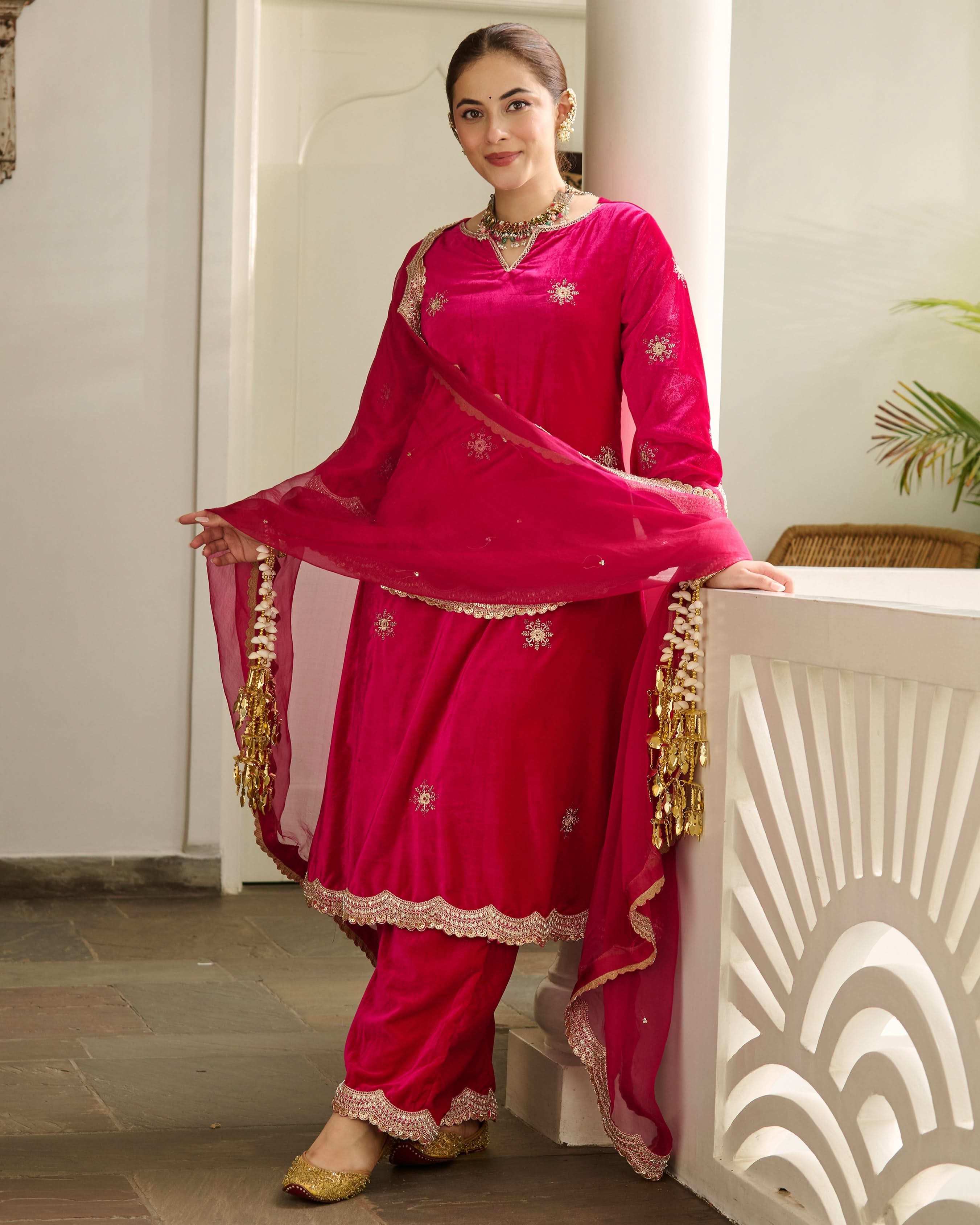 Siddhi Pink Embroidered Velvet Suit Set - Image 3