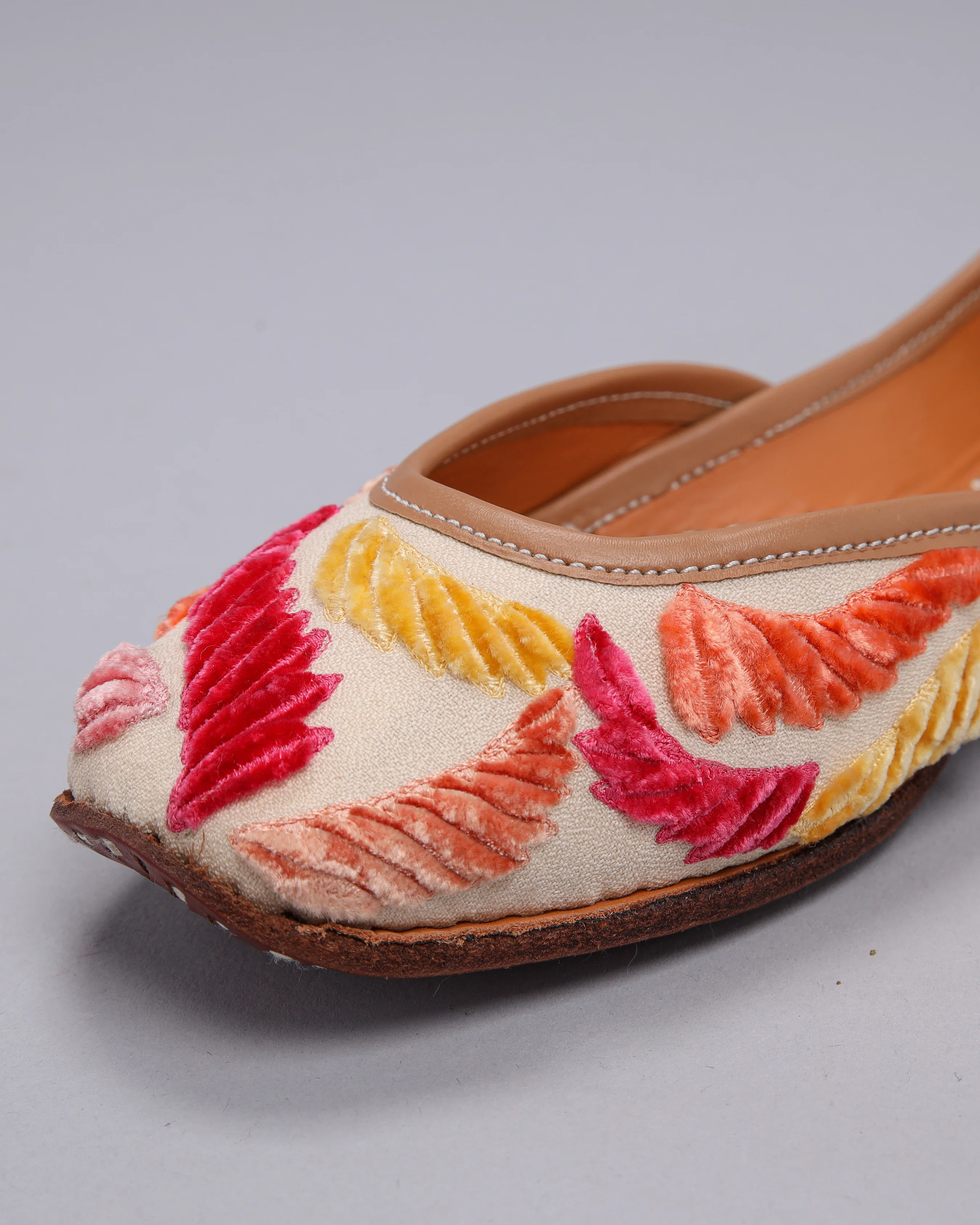 Silky Milky Handcrafted Jutti - Image 11