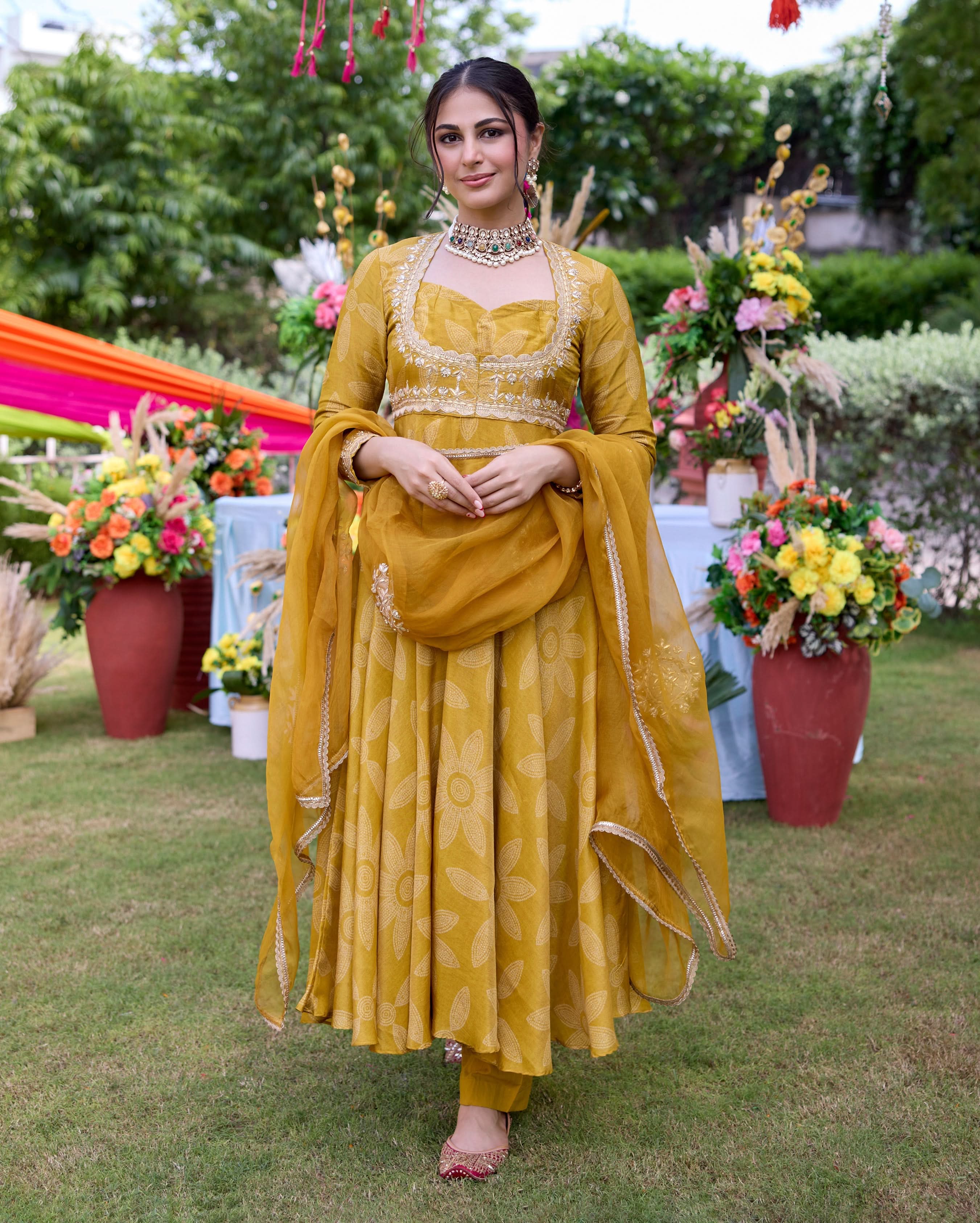 Teela Mustard Bandhani Chanderi Suit Set - Image 2