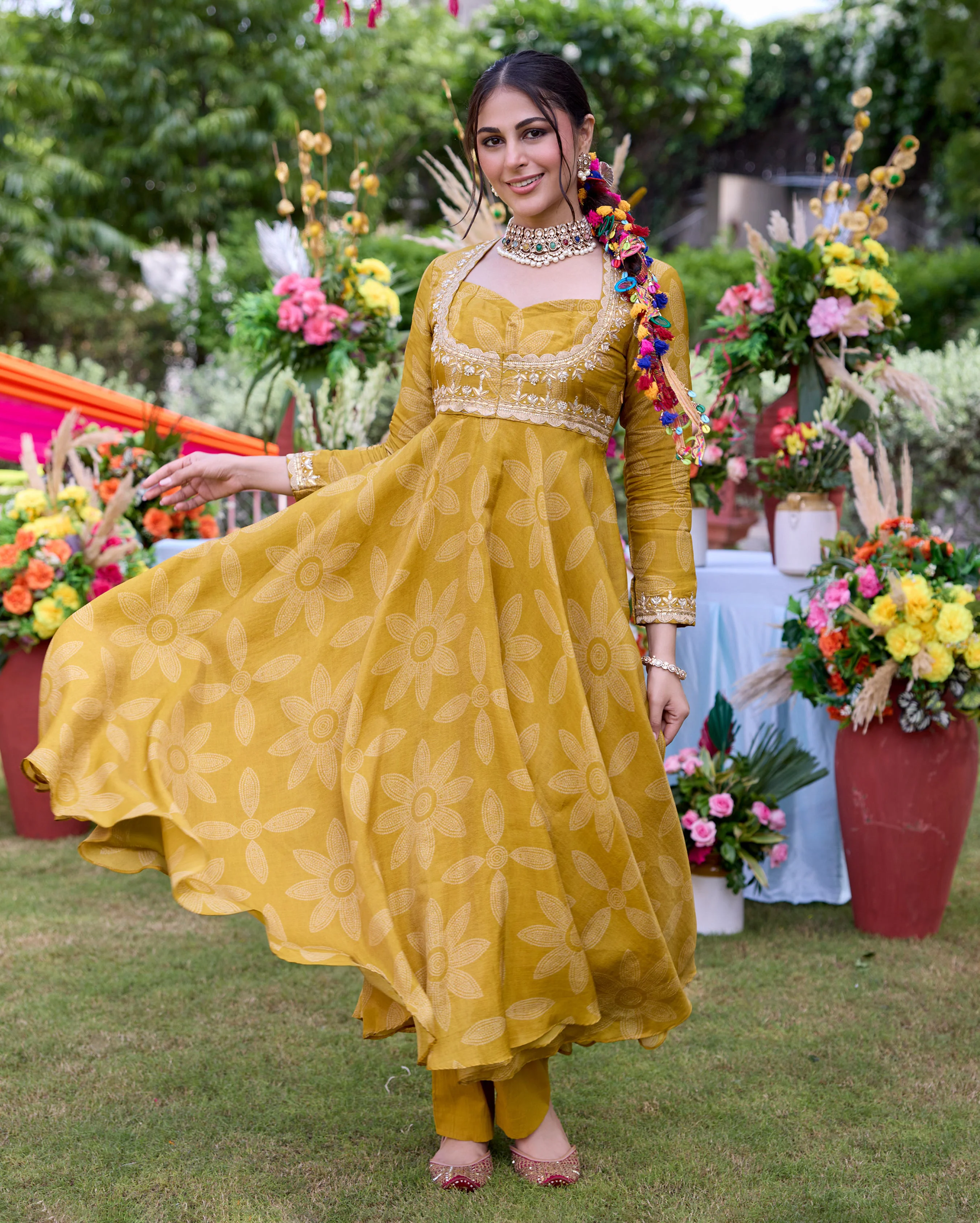 Teela Mustard Bandhani Chanderi Suit Set - Image 4