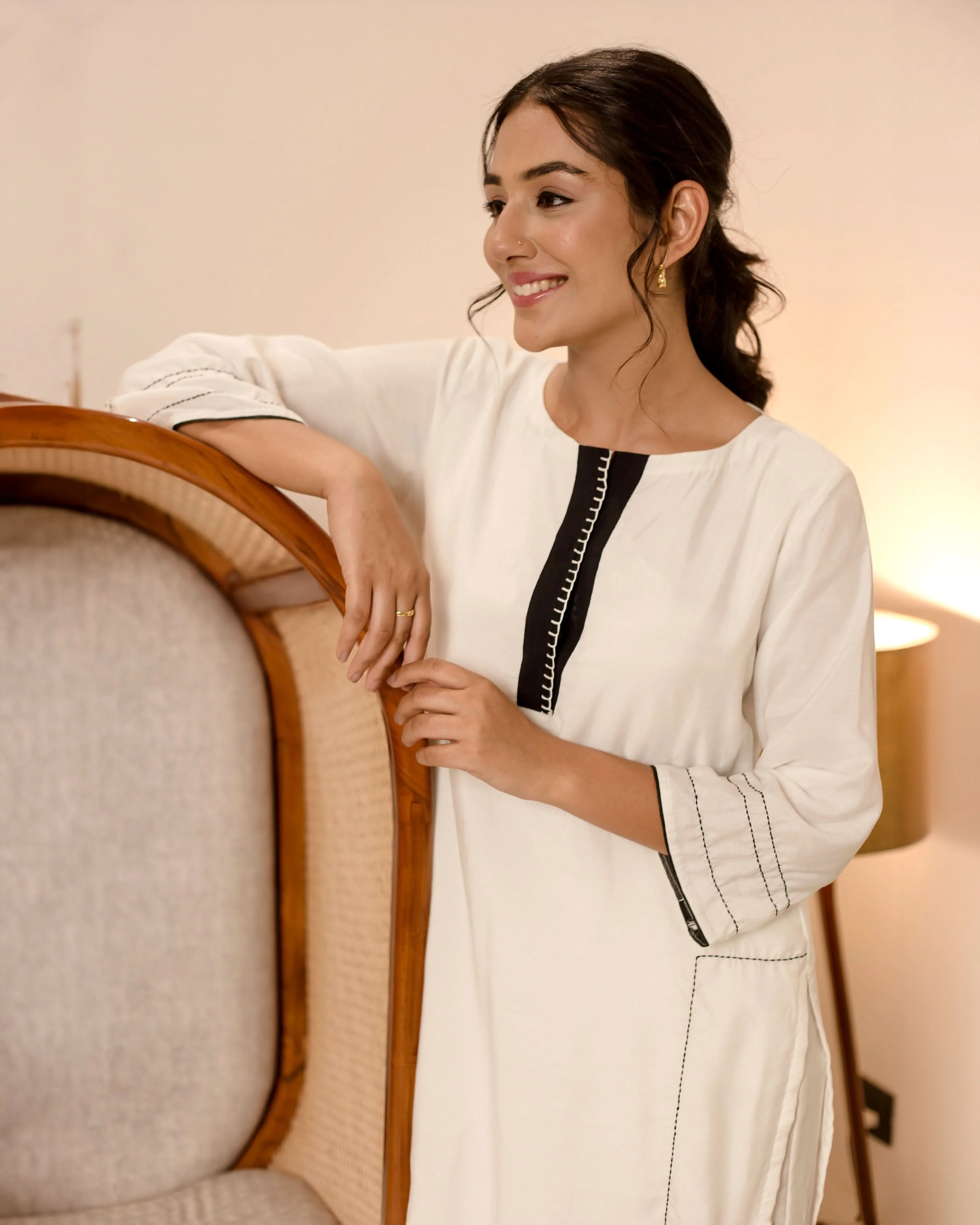 Tulip White Solid Muslin Silk Coord Set - Image 4