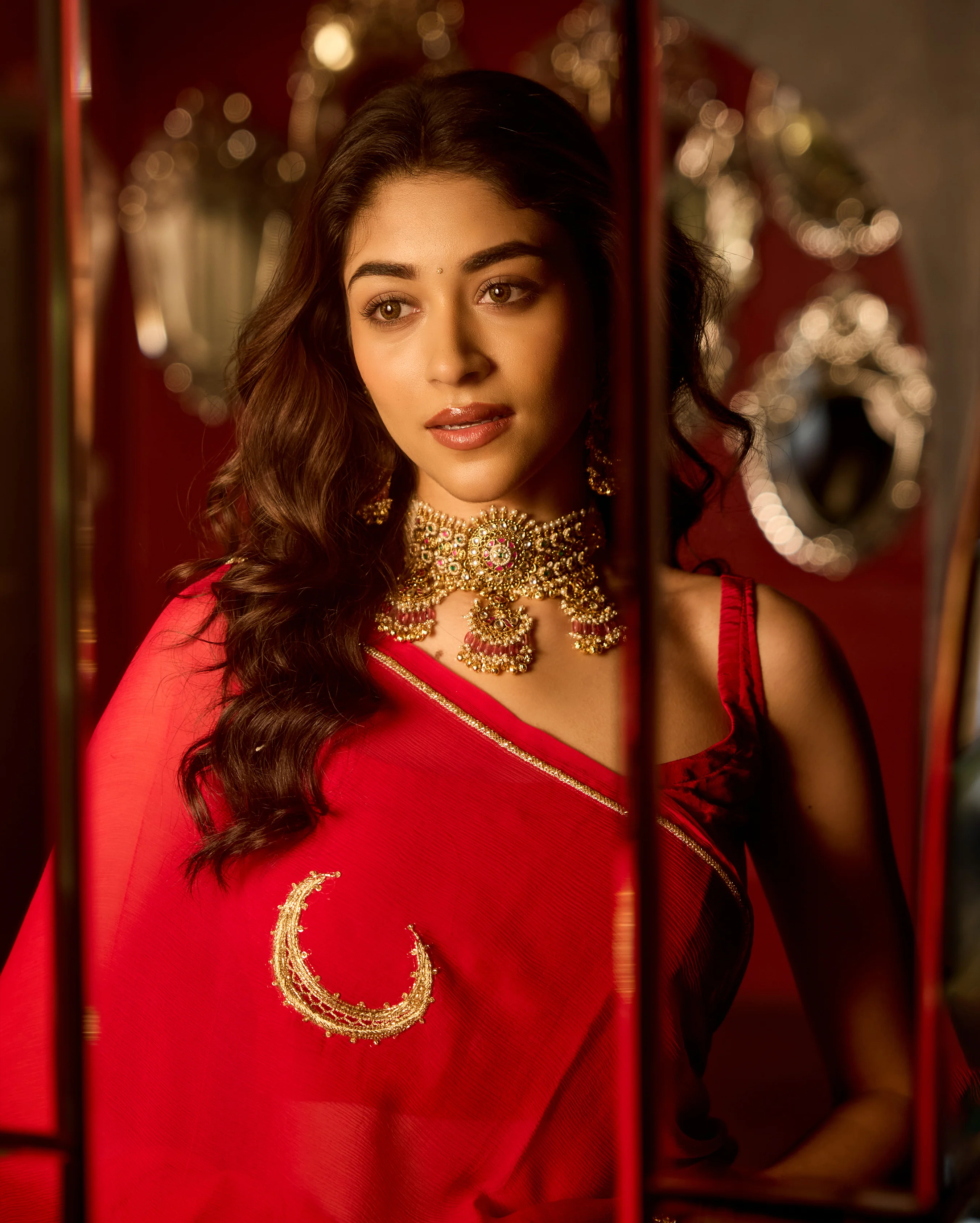 Utsaha Red Handcrafted Chiffon Saree - Image 7