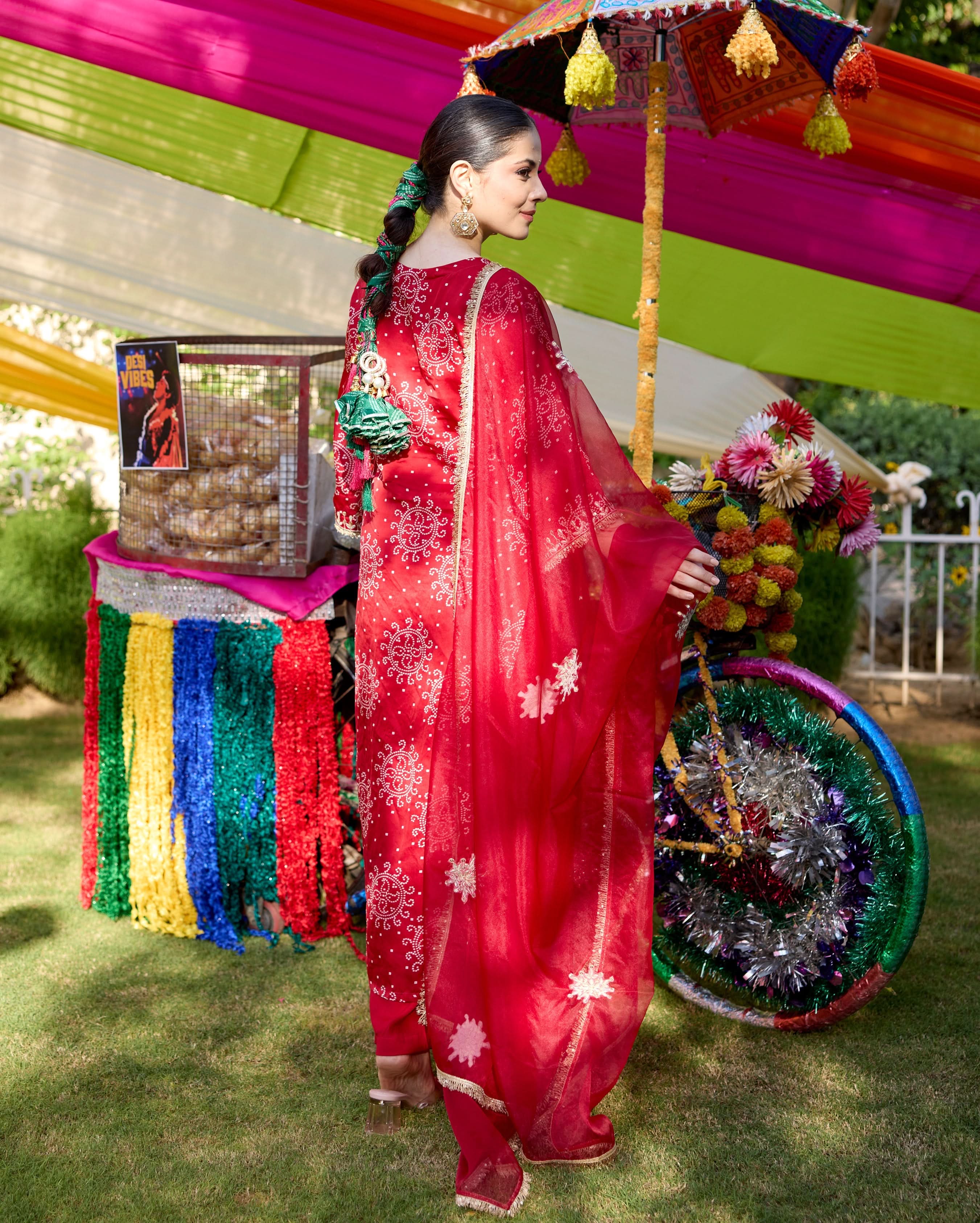 Vaidehi Maroon Bandhani Satin Suit Set - Image 4
