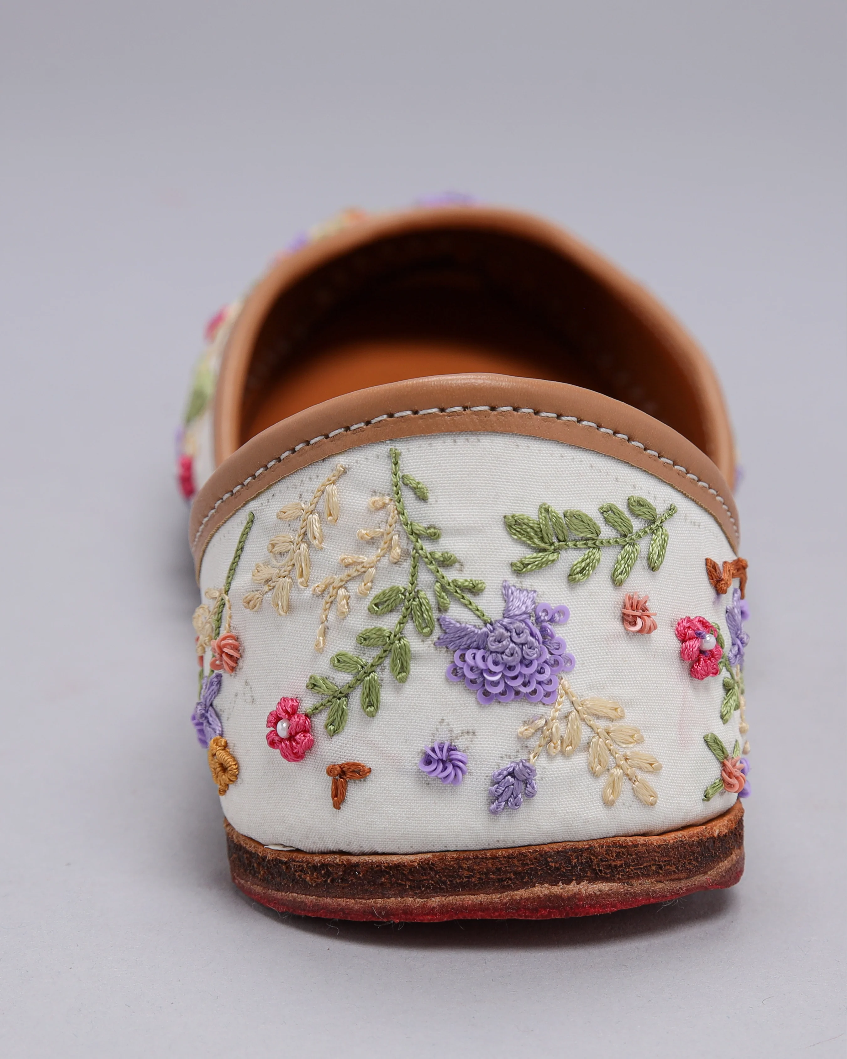 White Lavender Handcrafted Jutti - Image 6
