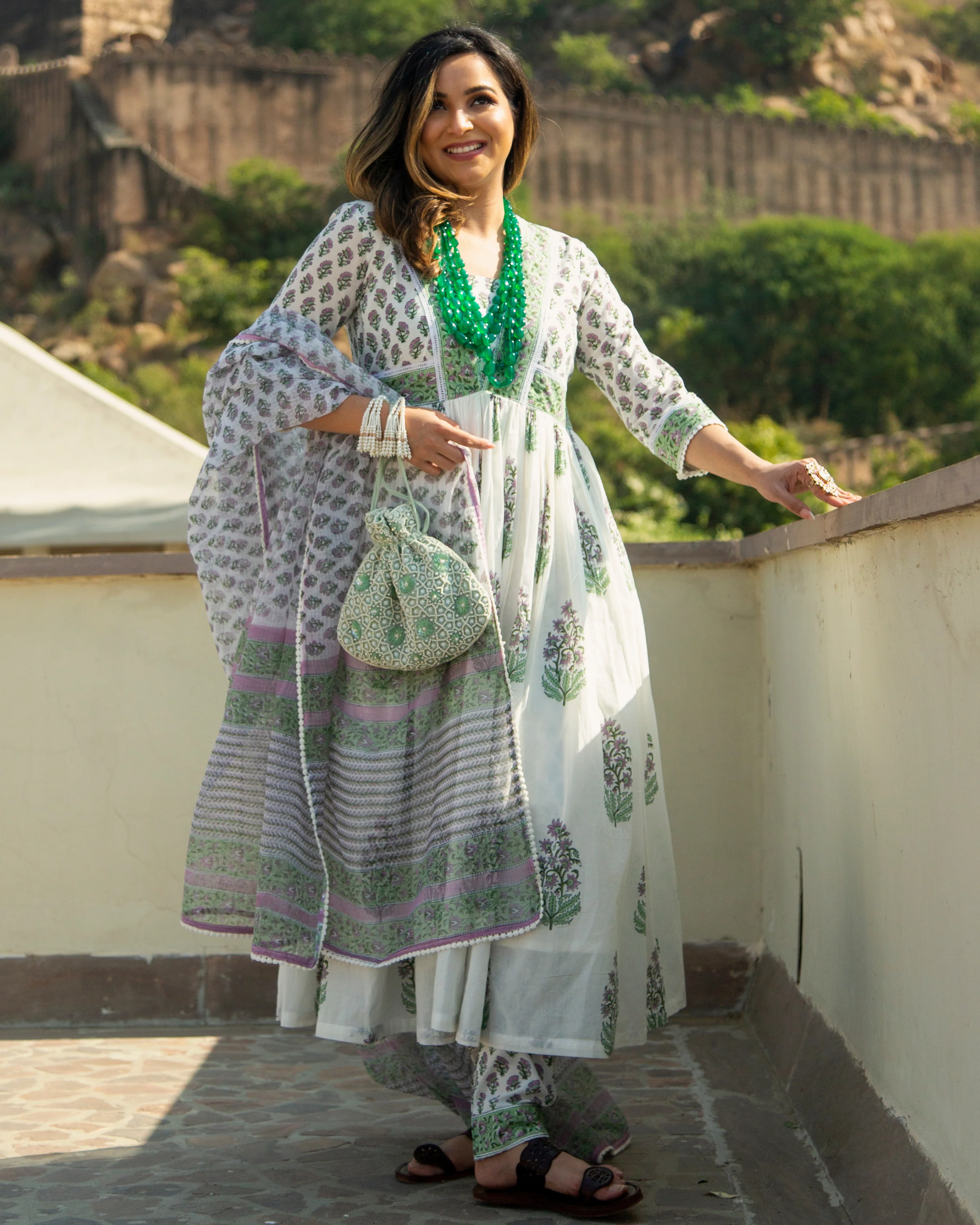 WHITE ONYX HANDBLOCK SUIT SET - Image 2